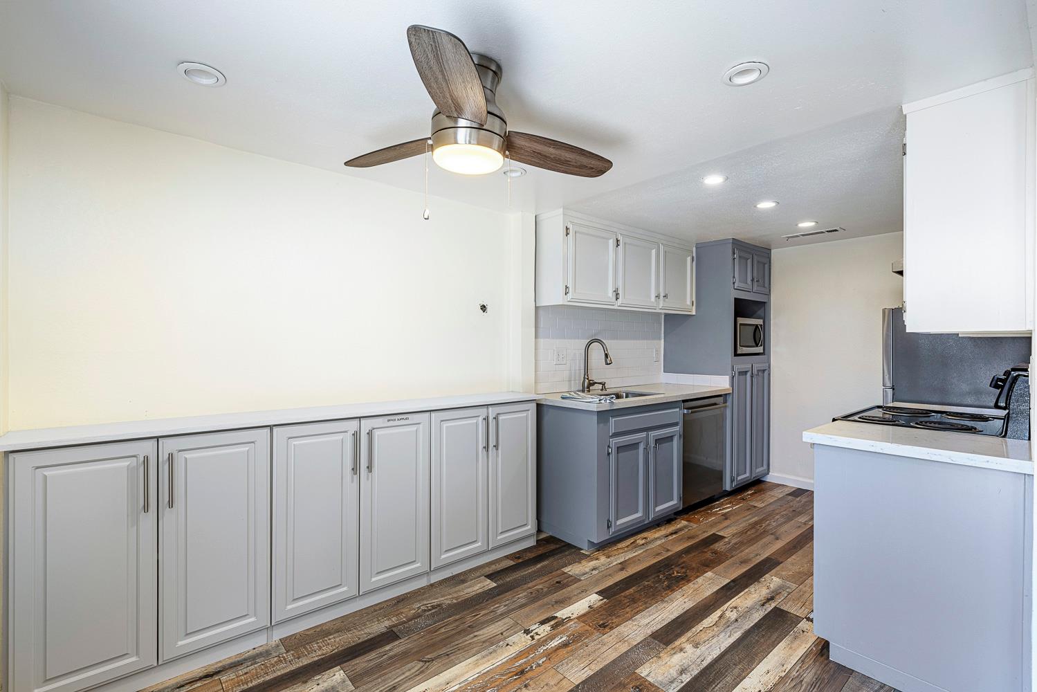 5965 E Shields Ave #123, Fresno, CA 93727
