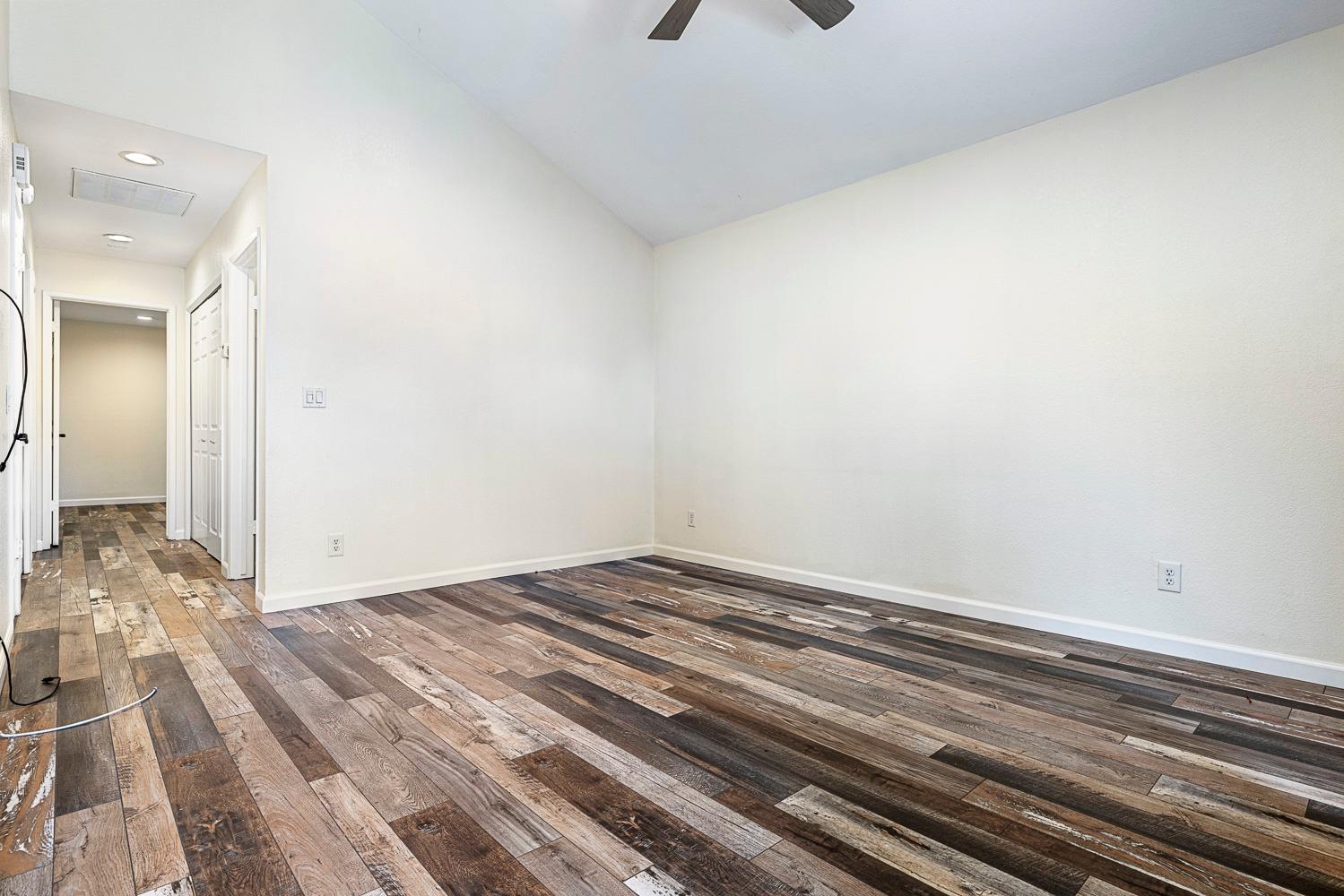 5965 E Shields Ave #123, Fresno, CA 93727