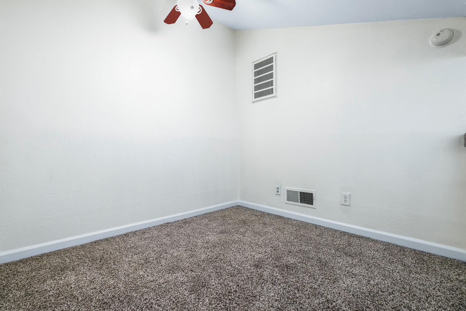 5965 E Shields Ave #123, Fresno, CA 93727