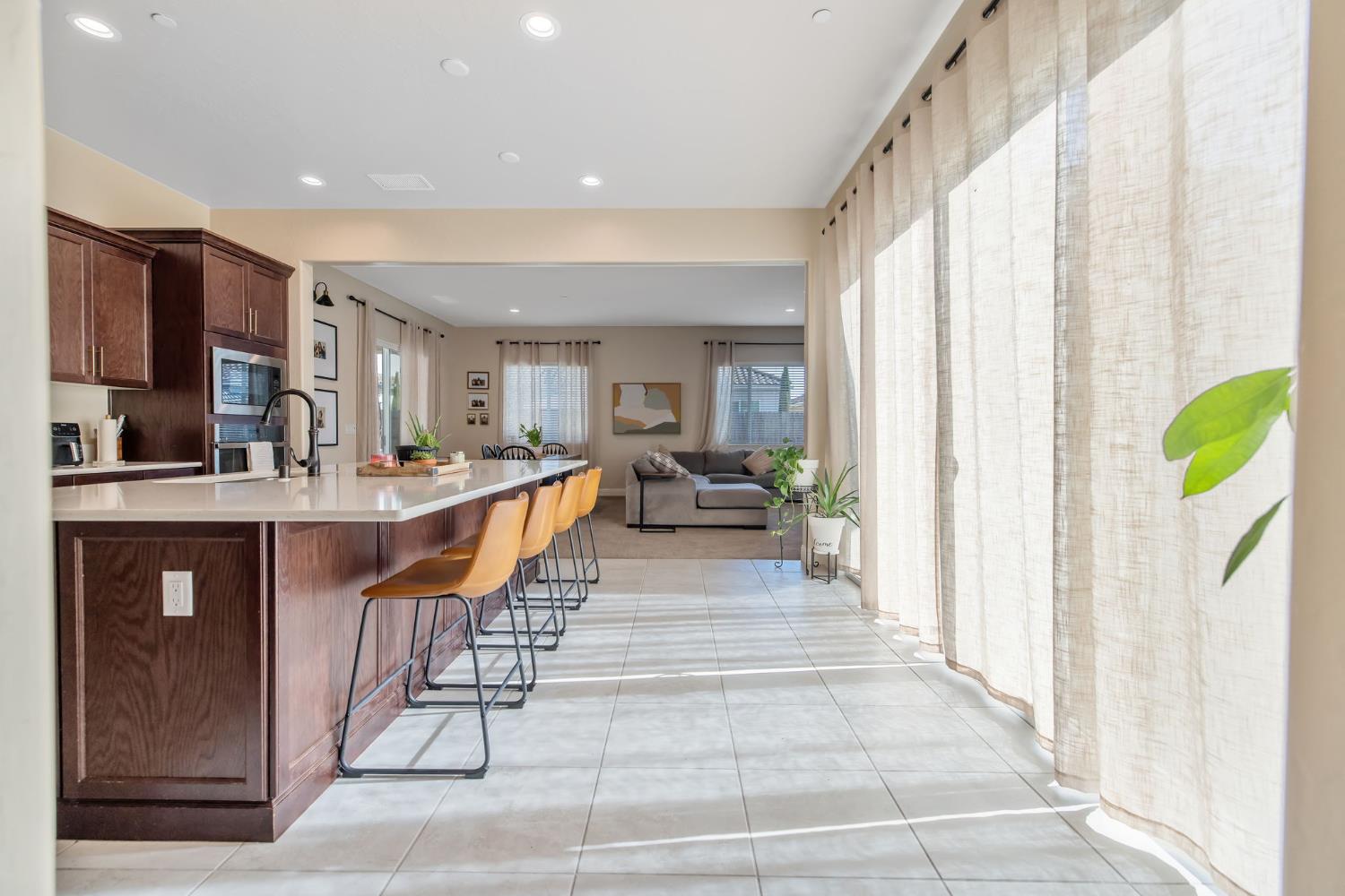 3036 Keats Ave, Clovis, CA 93619