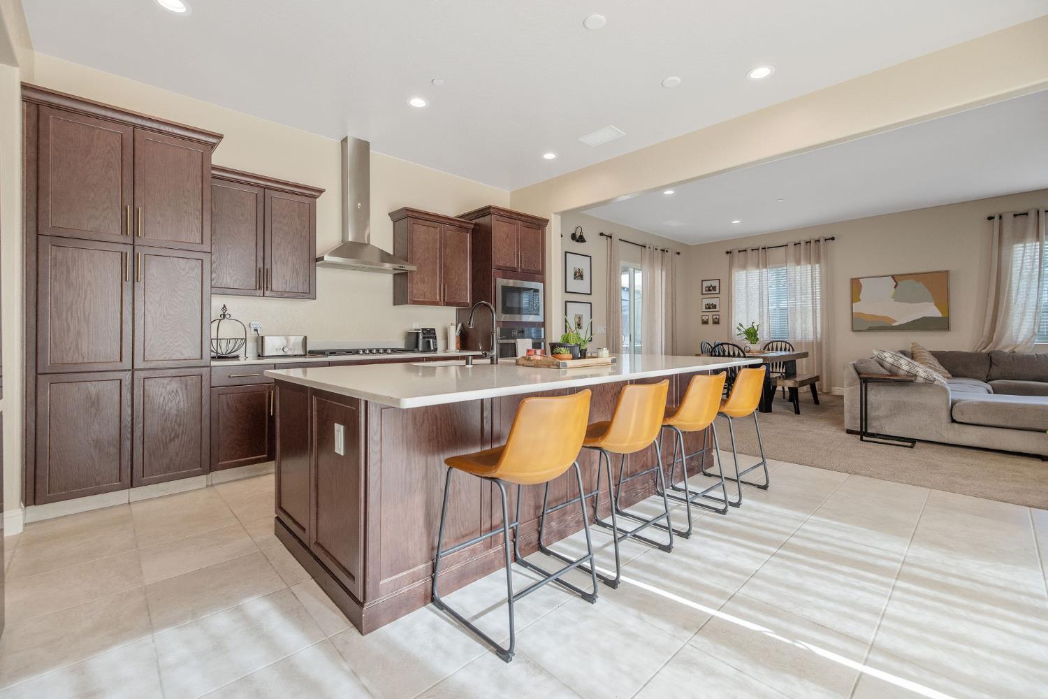 3036 Keats Ave, Clovis, CA 93619
