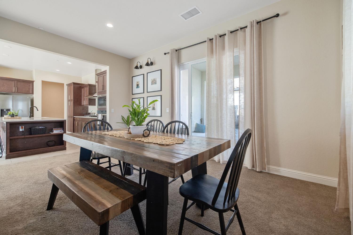 3036 Keats Ave, Clovis, CA 93619