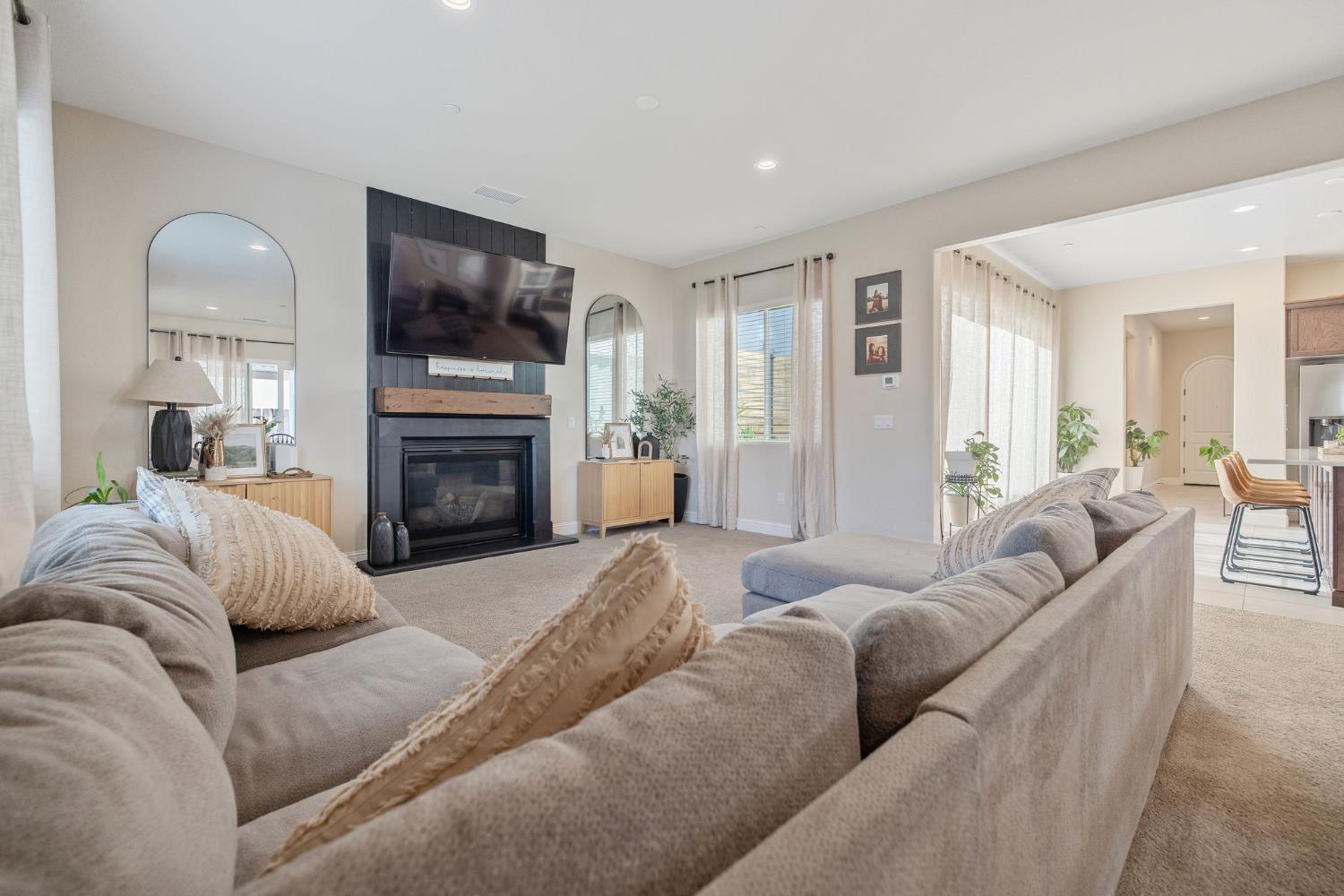 3036 Keats Ave, Clovis, CA 93619