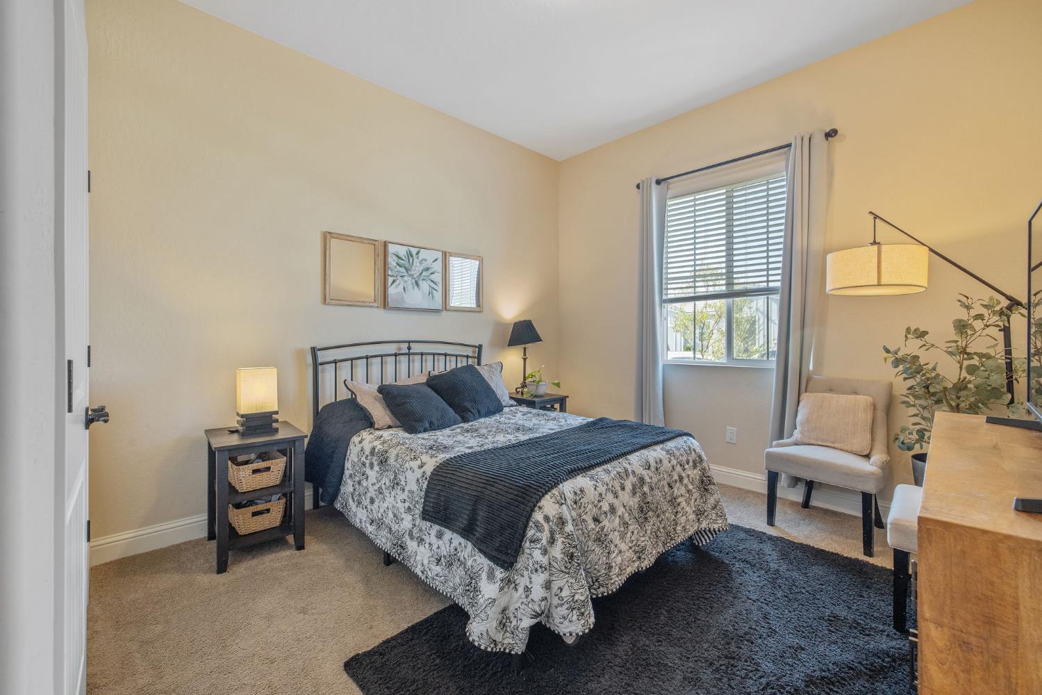3036 Keats Ave, Clovis, CA 93619