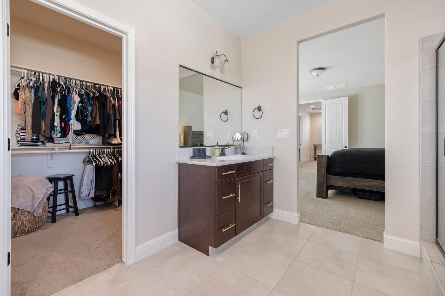 3036 Keats Ave, Clovis, CA 93619