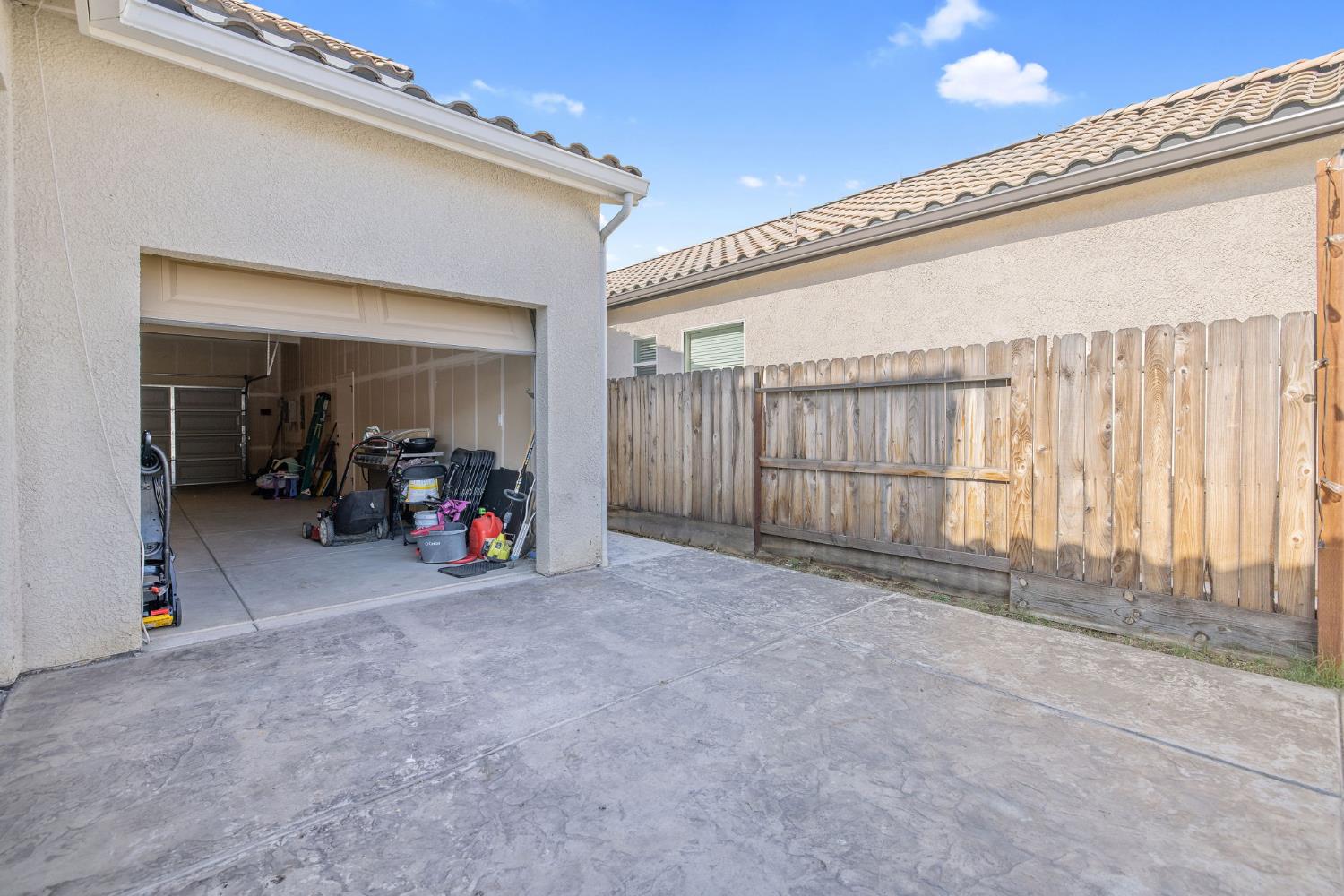 3036 Keats Ave, Clovis, CA 93619