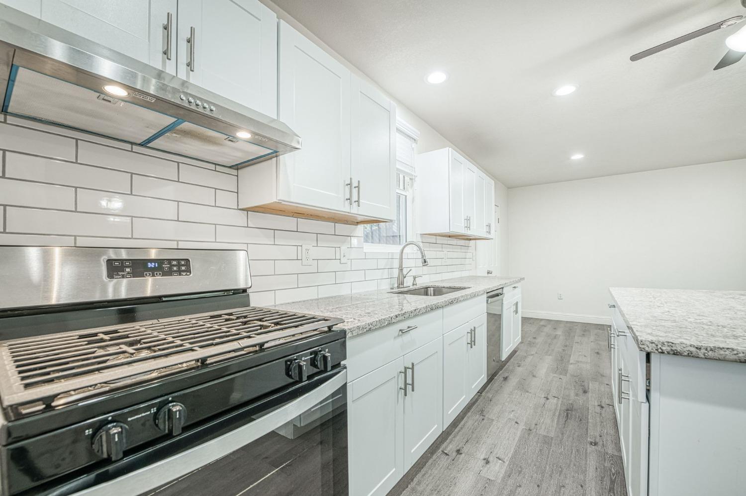 332 E Shields Ave, Fresno, CA 93704