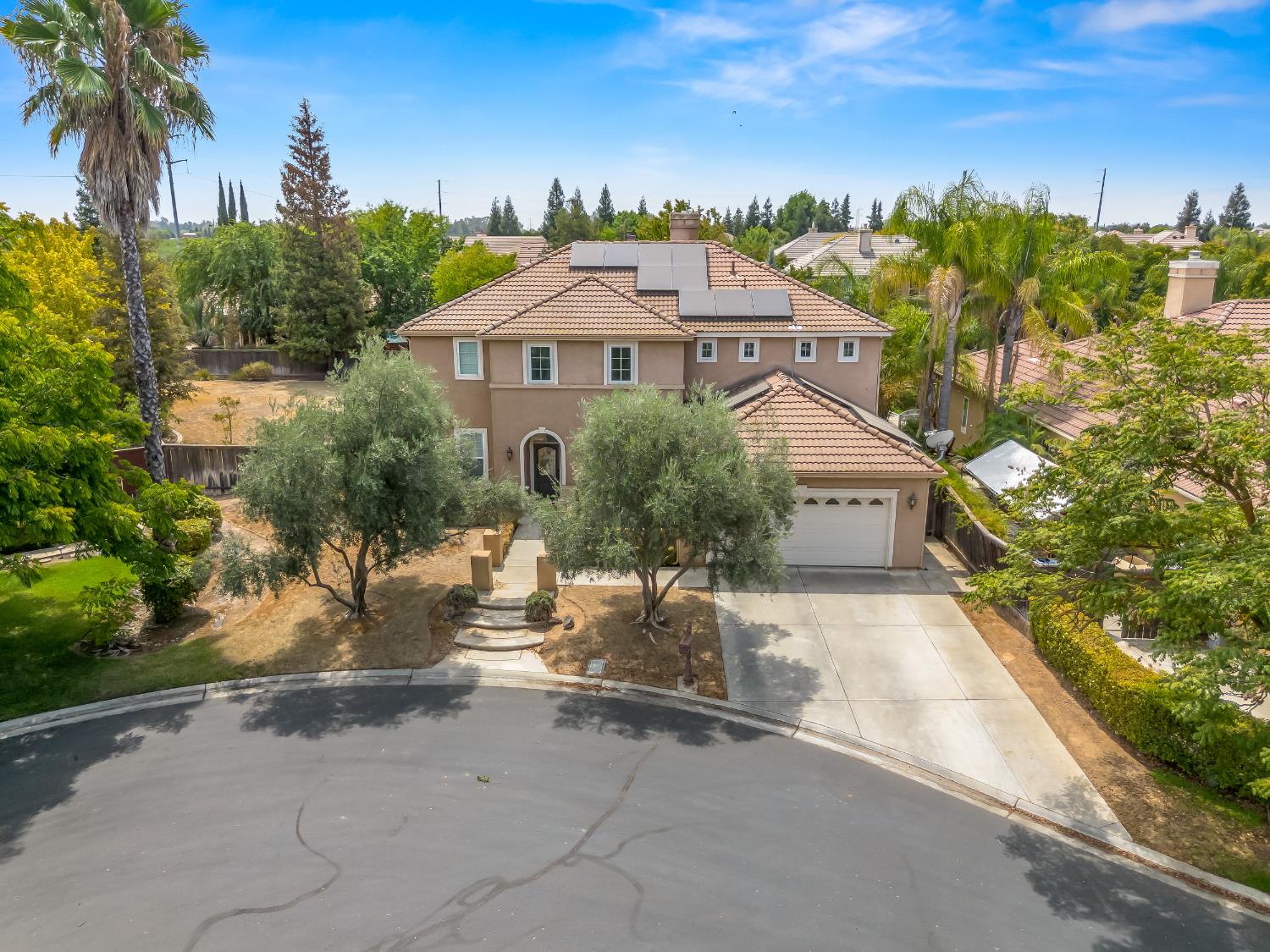 11073 E Le Conte Pass Ct, Clovis, CA 93619