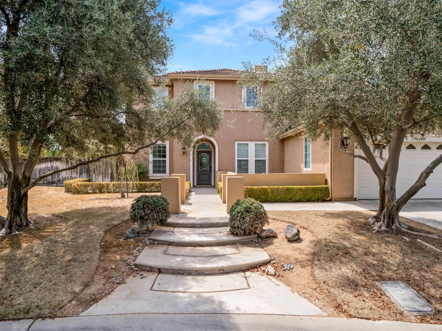 11073 E Le Conte Pass Ct, Clovis, CA 93619