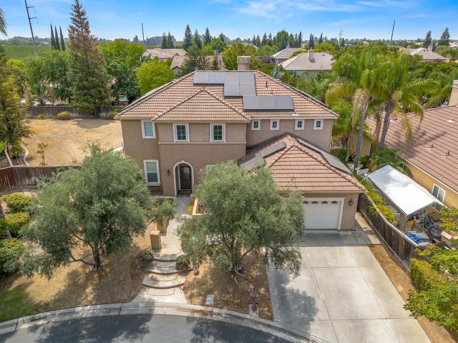 11073 E Le Conte Pass Ct, Clovis, CA 93619