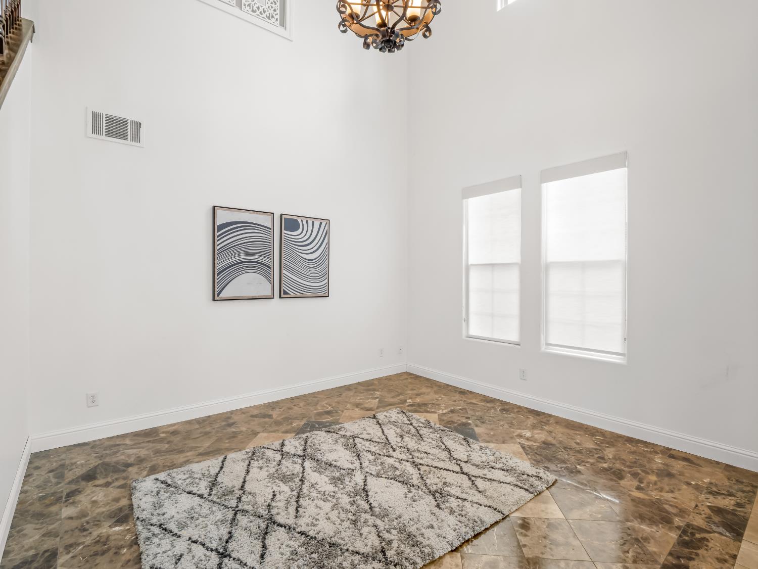 11073 E Le Conte Pass Ct, Clovis, CA 93619