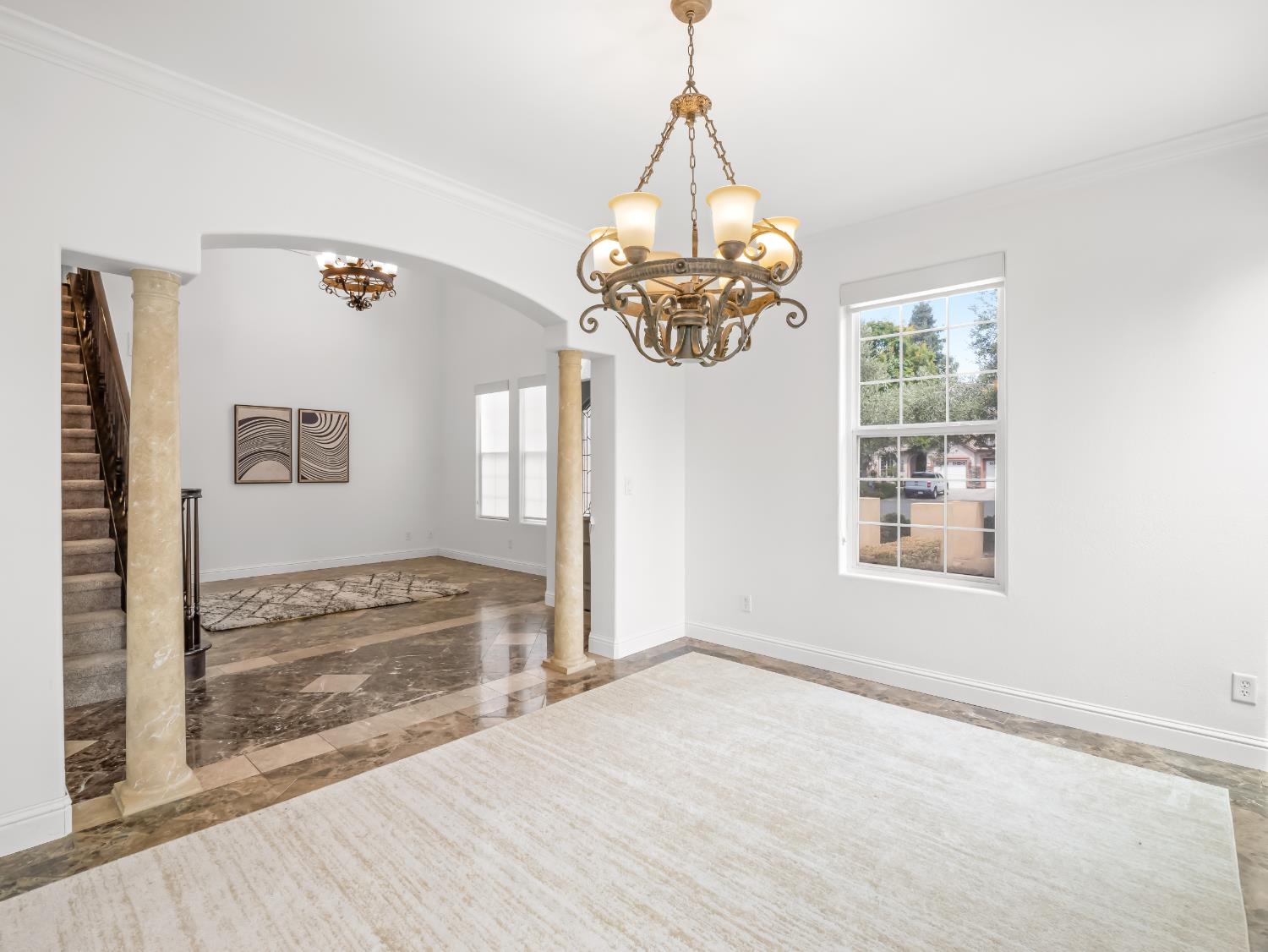 11073 E Le Conte Pass Ct, Clovis, CA 93619