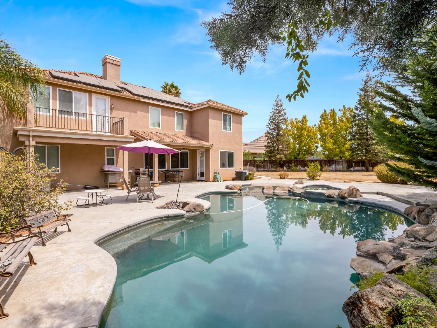 11073 E Le Conte Pass Ct, Clovis, CA 93619