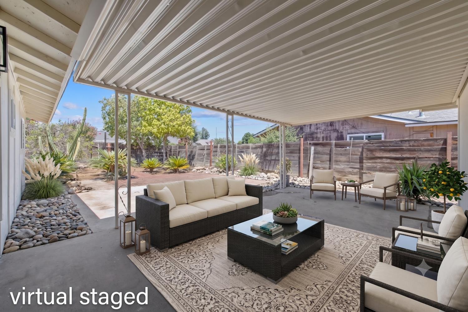 587 Sunset St, Kingsburg, CA 93631