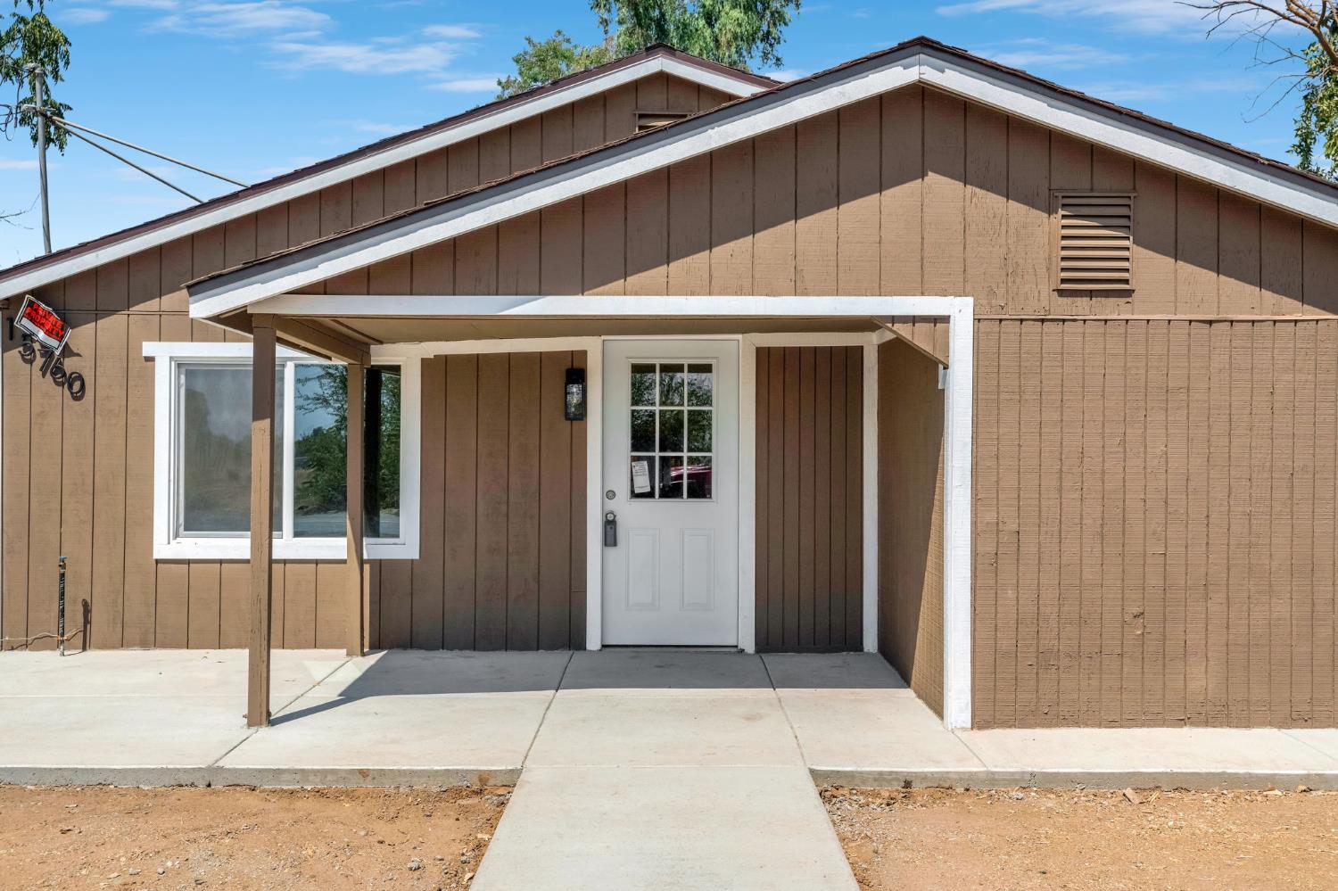 15760 Raymond Rd, Madera, CA 93638