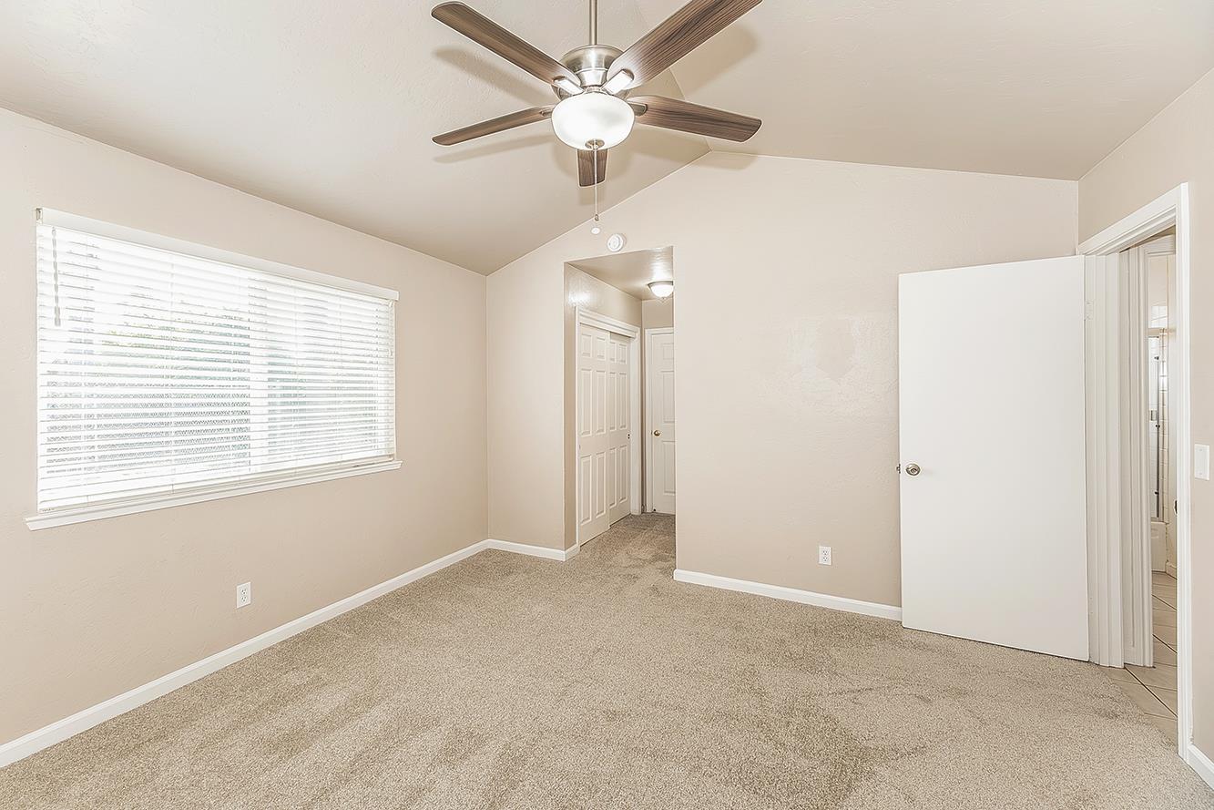 3075 Anderson Ave, Clovis, CA 93612