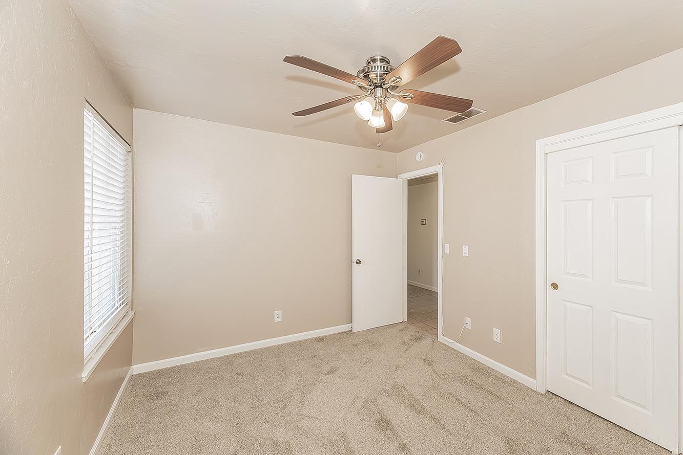 3075 Anderson Ave, Clovis, CA 93612