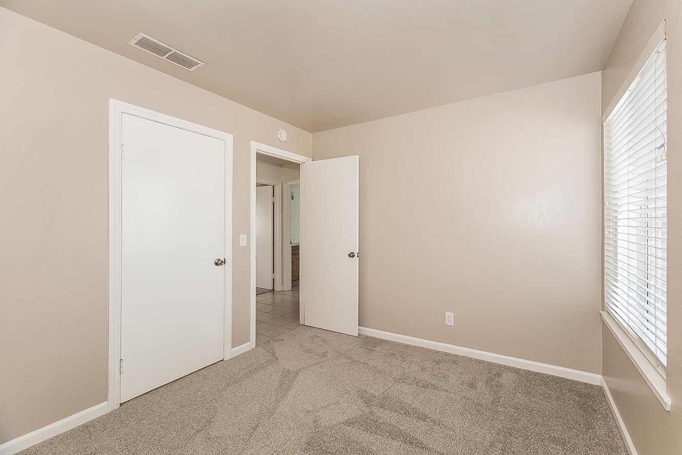 3075 Anderson Ave, Clovis, CA 93612