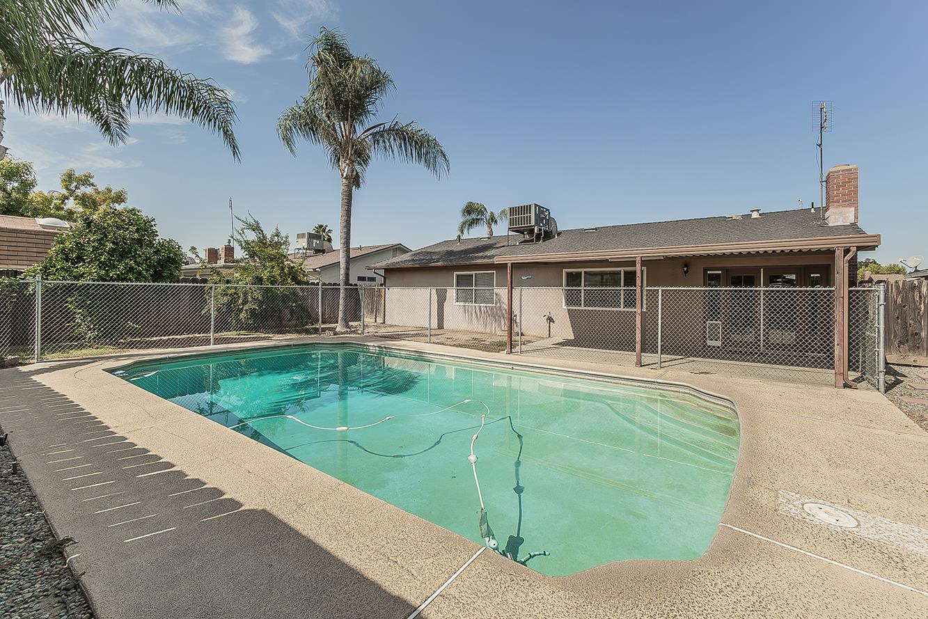 3075 Anderson Ave, Clovis, CA 93612