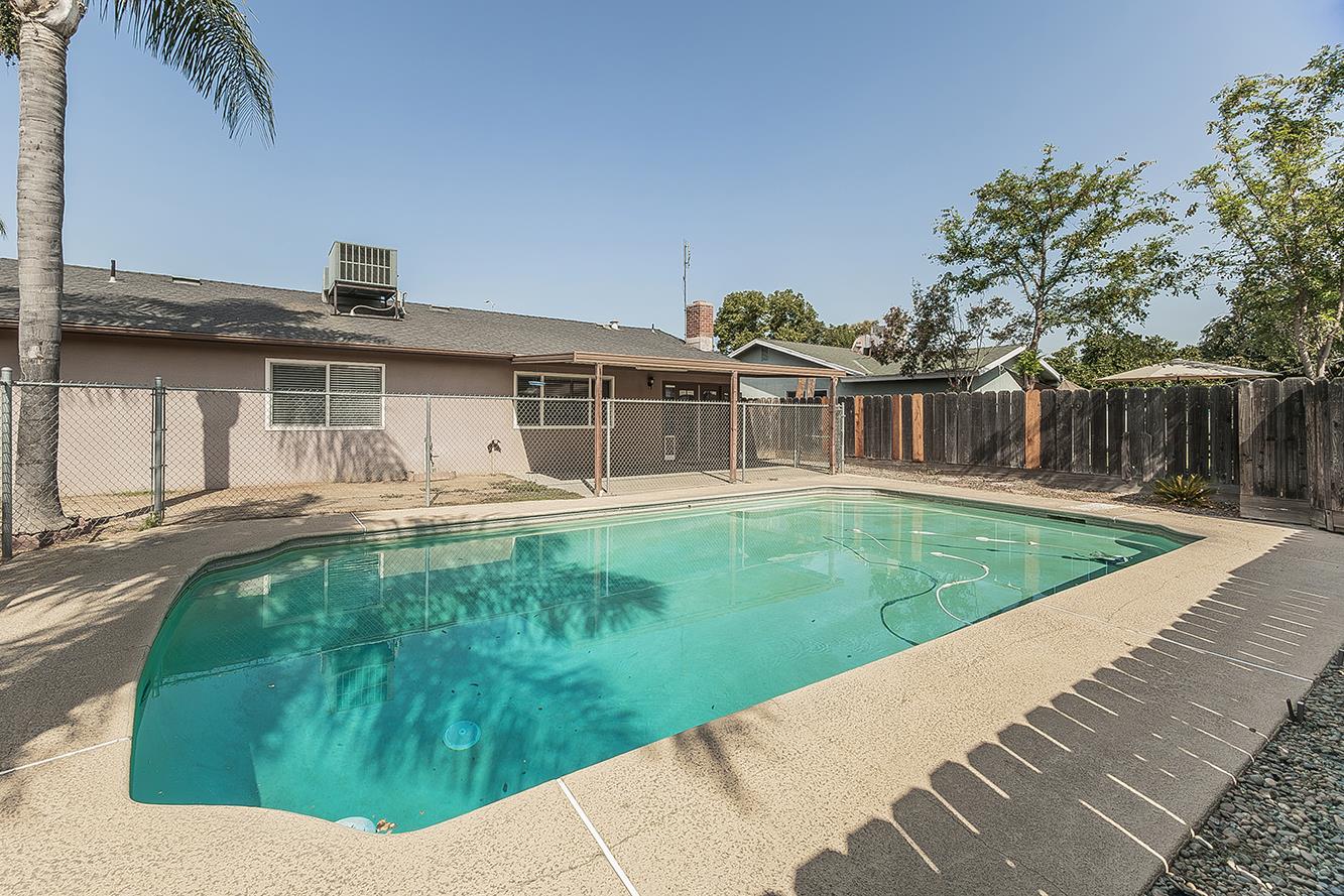 3075 Anderson Ave, Clovis, CA 93612