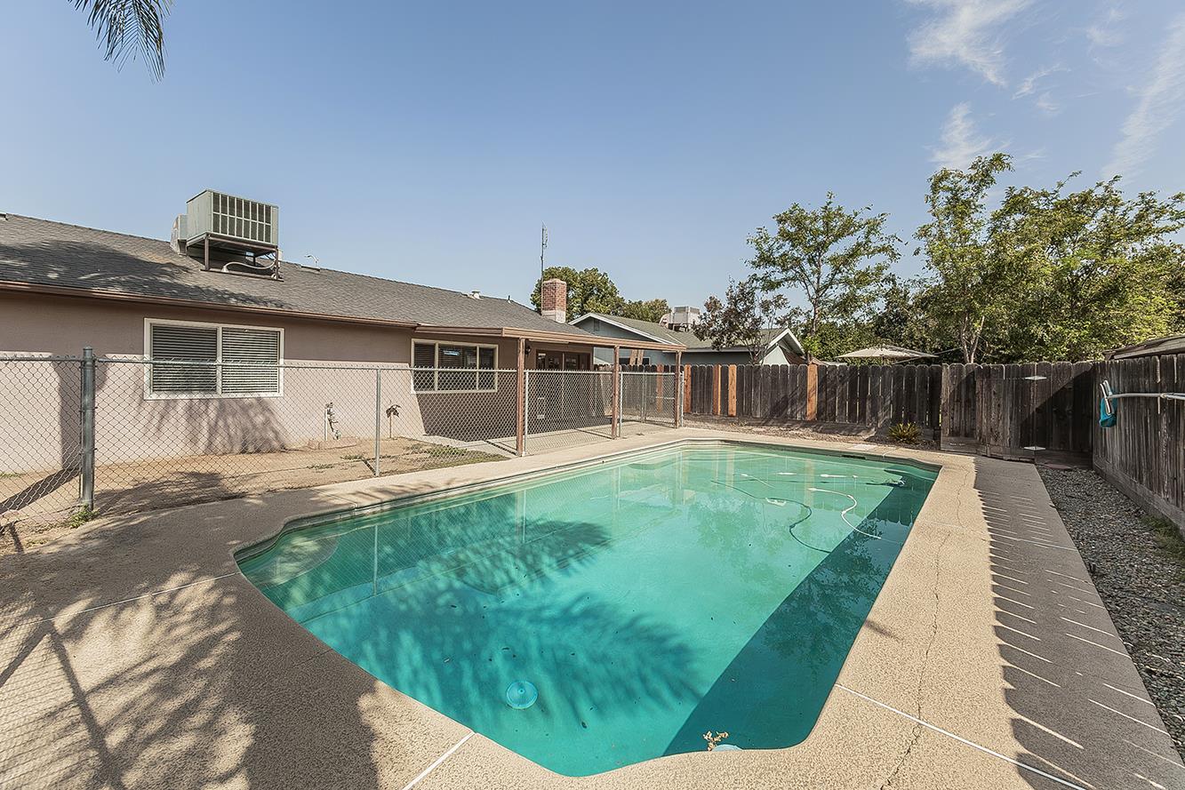3075 Anderson Ave, Clovis, CA 93612