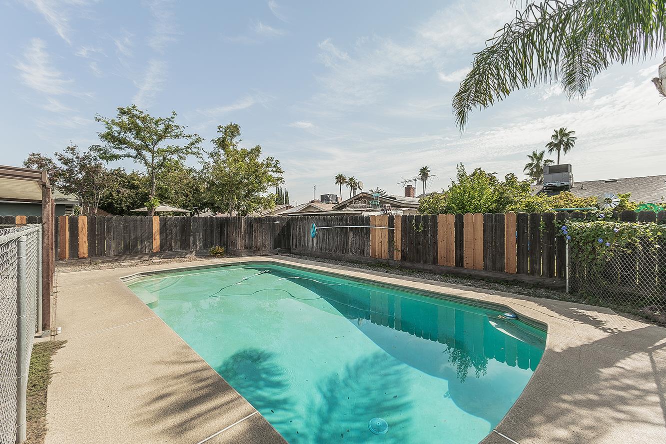 3075 Anderson Ave, Clovis, CA 93612