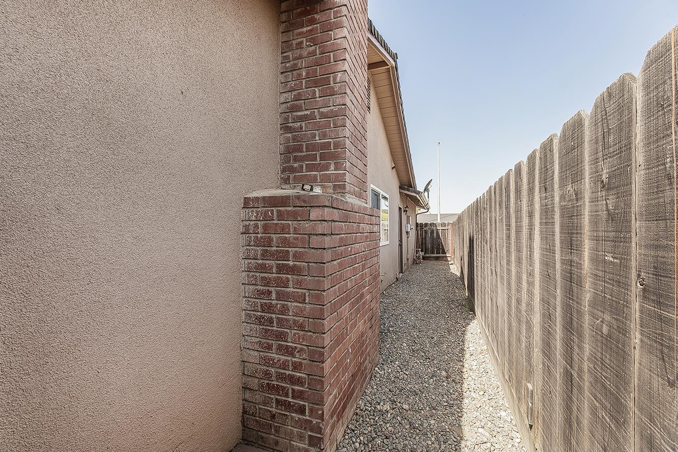 3075 Anderson Ave, Clovis, CA 93612