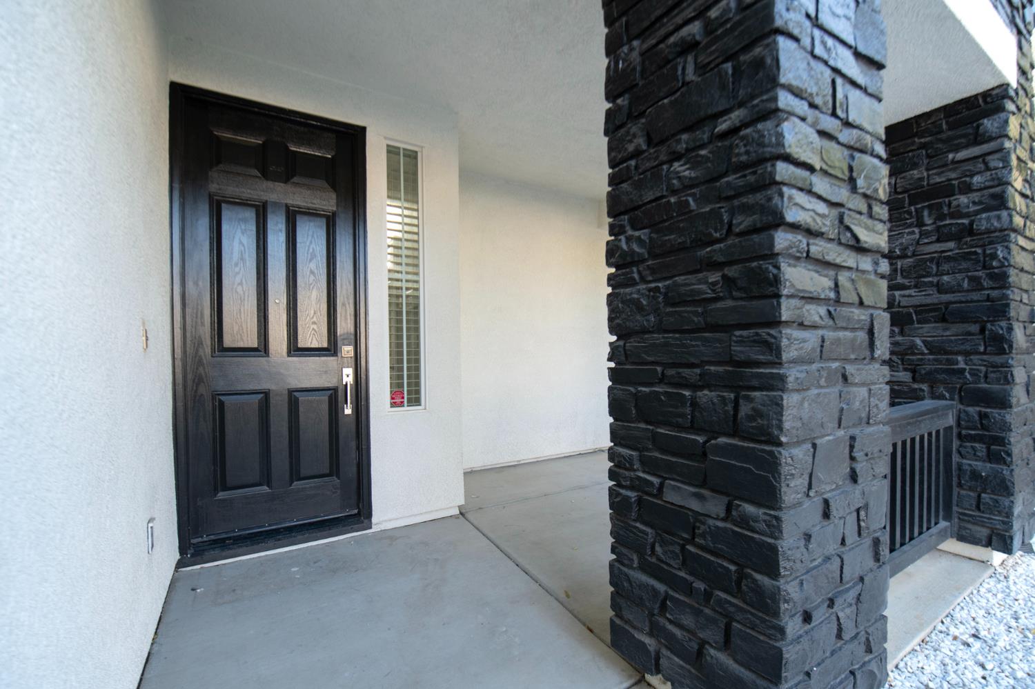 3172 N Hornet Ave, Fresno, CA 93737