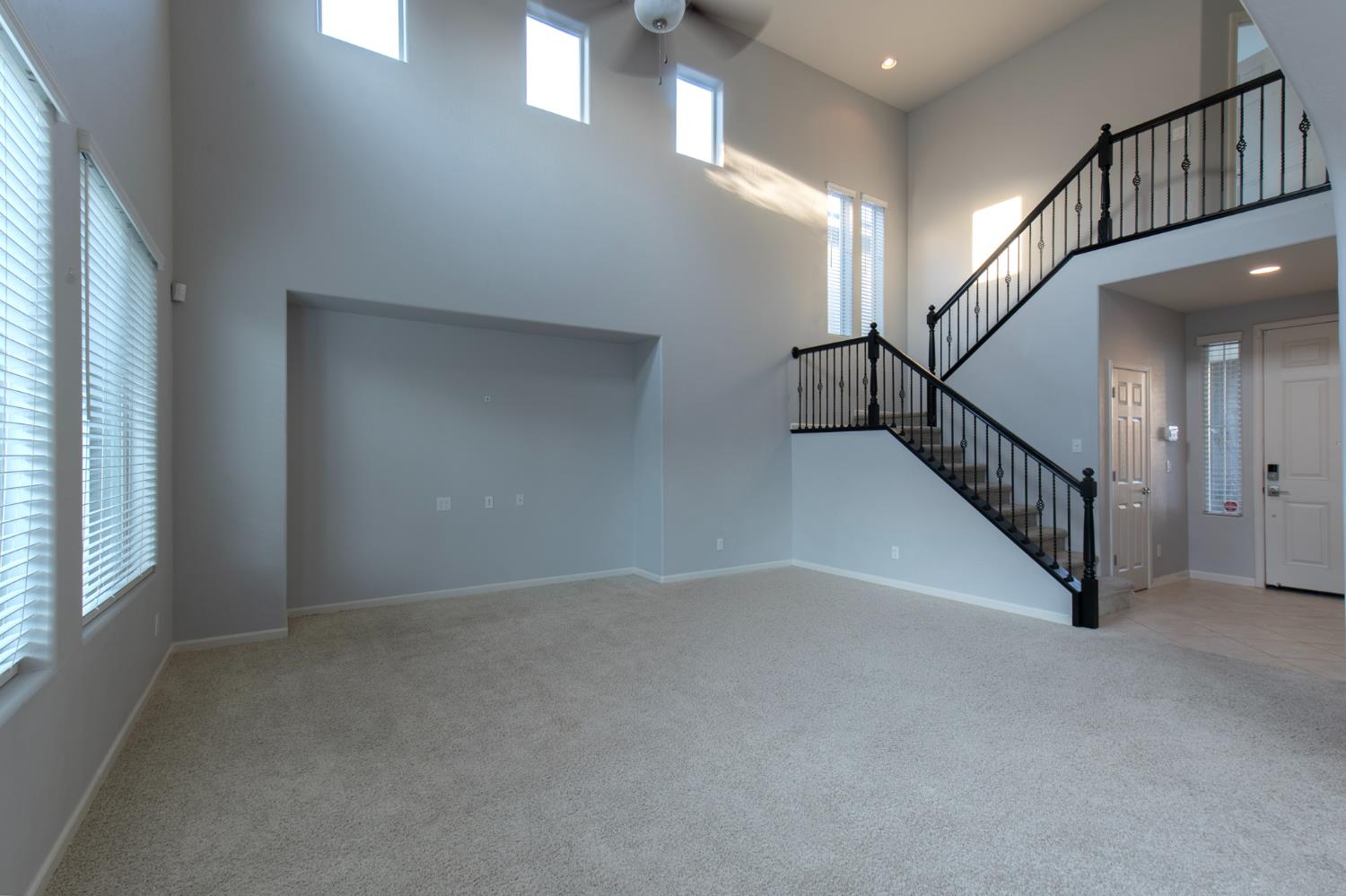 3172 N Hornet Ave, Fresno, CA 93737