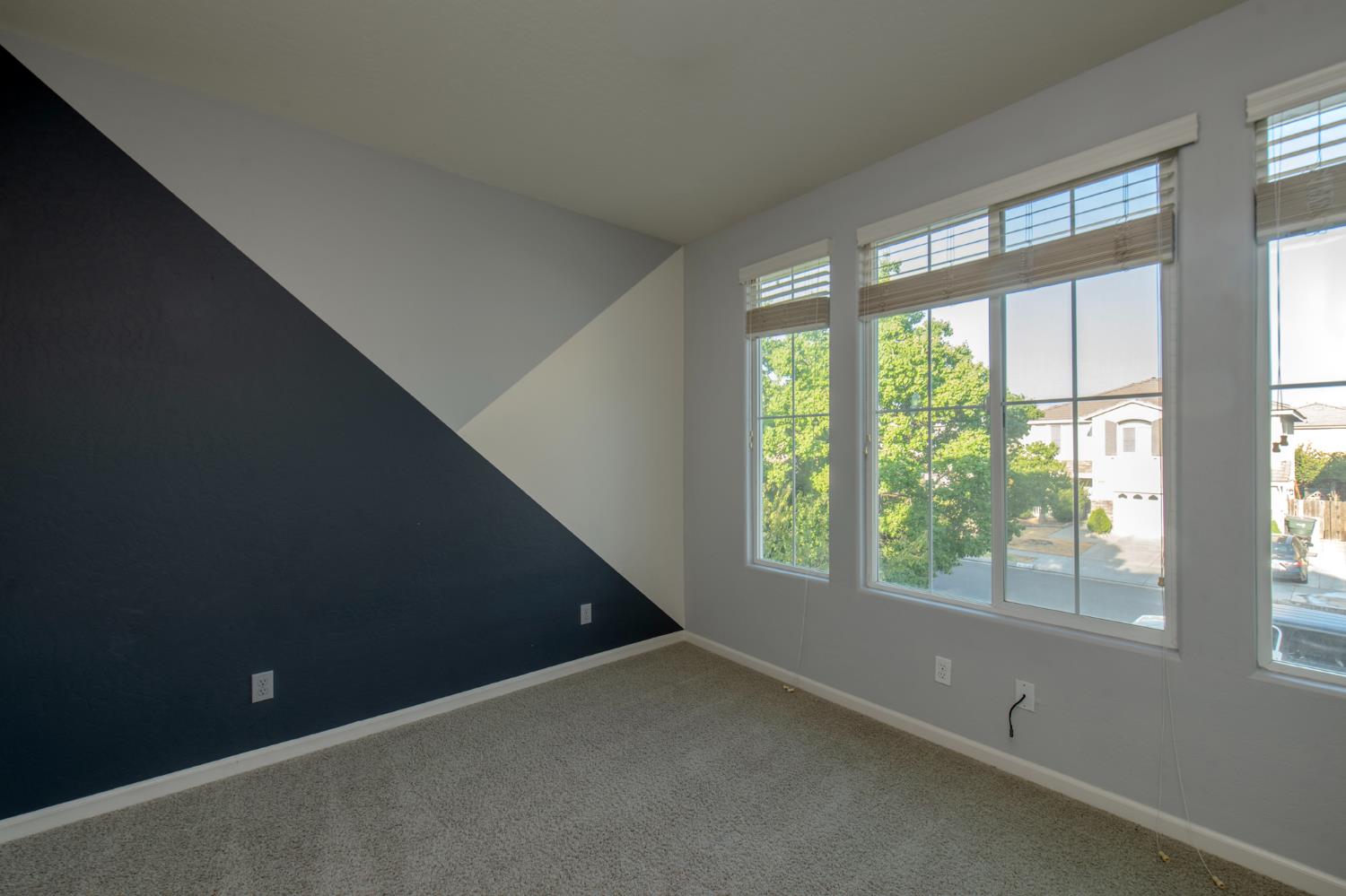 3172 N Hornet Ave, Fresno, CA 93737