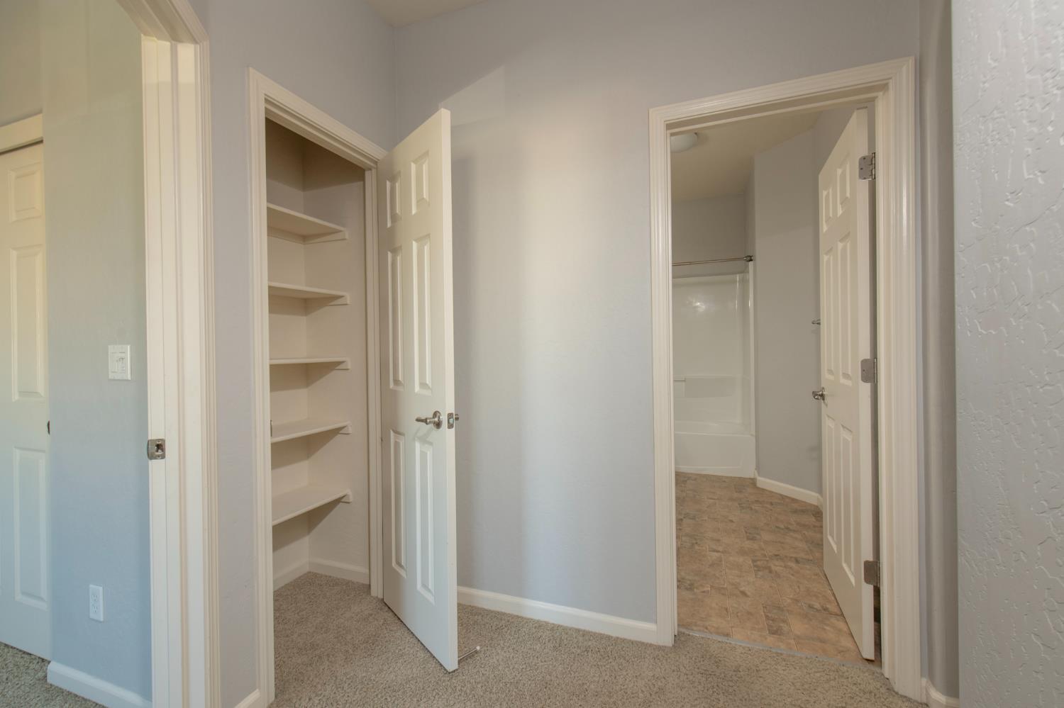 3172 N Hornet Ave, Fresno, CA 93737