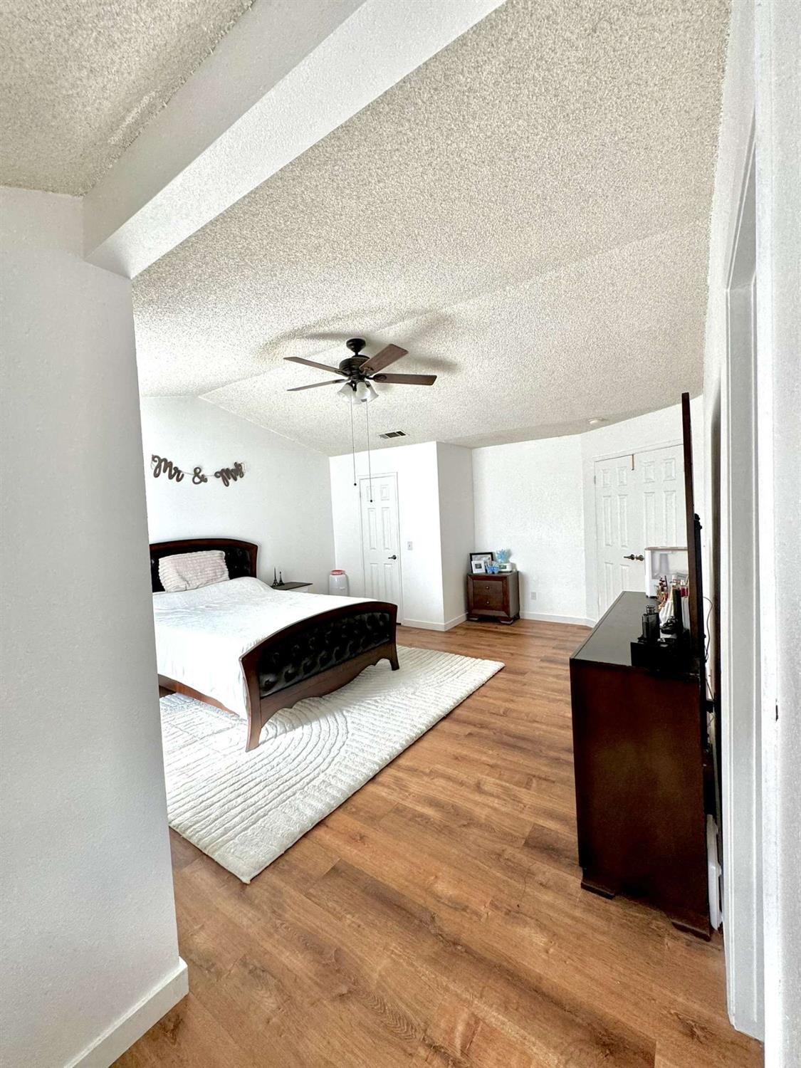 4718 E Alamos Ave #101, Fresno, CA 93726