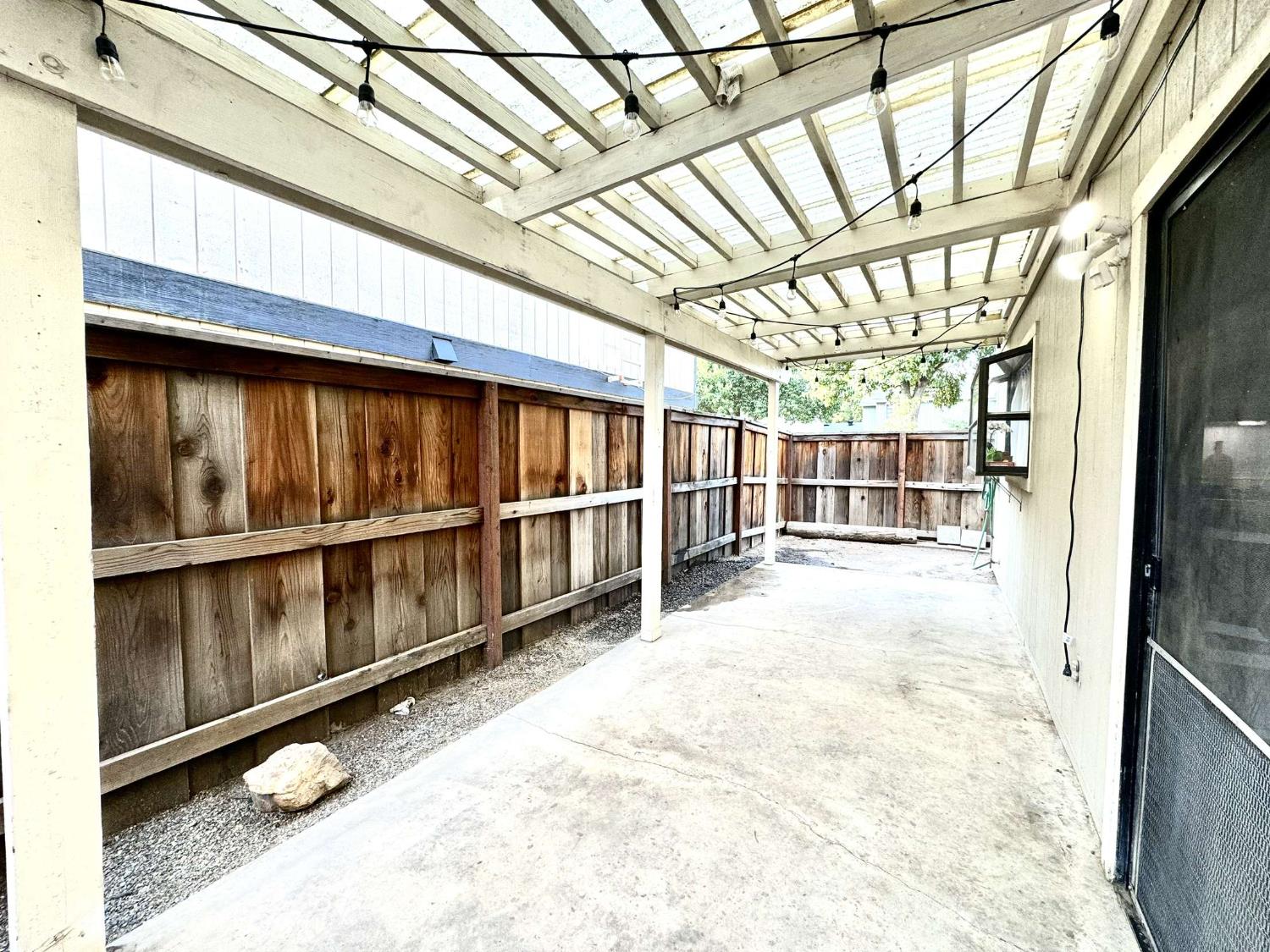 4718 E Alamos Ave #101, Fresno, CA 93726