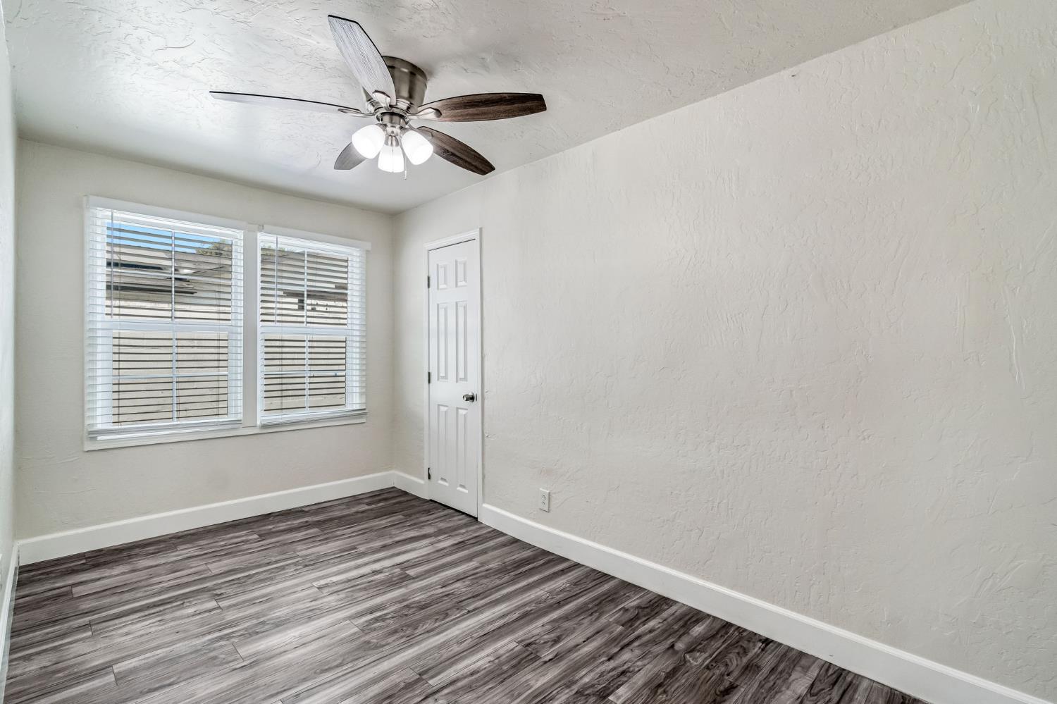 214 E Pine Ave, Fresno, CA 93728
