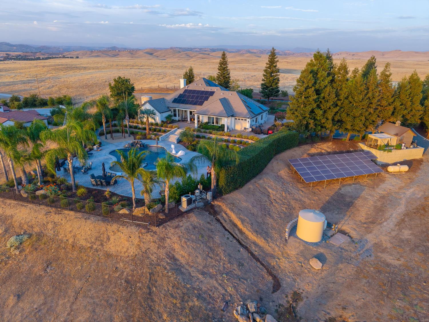 15640 N Friant Rd, Friant, CA 93626
