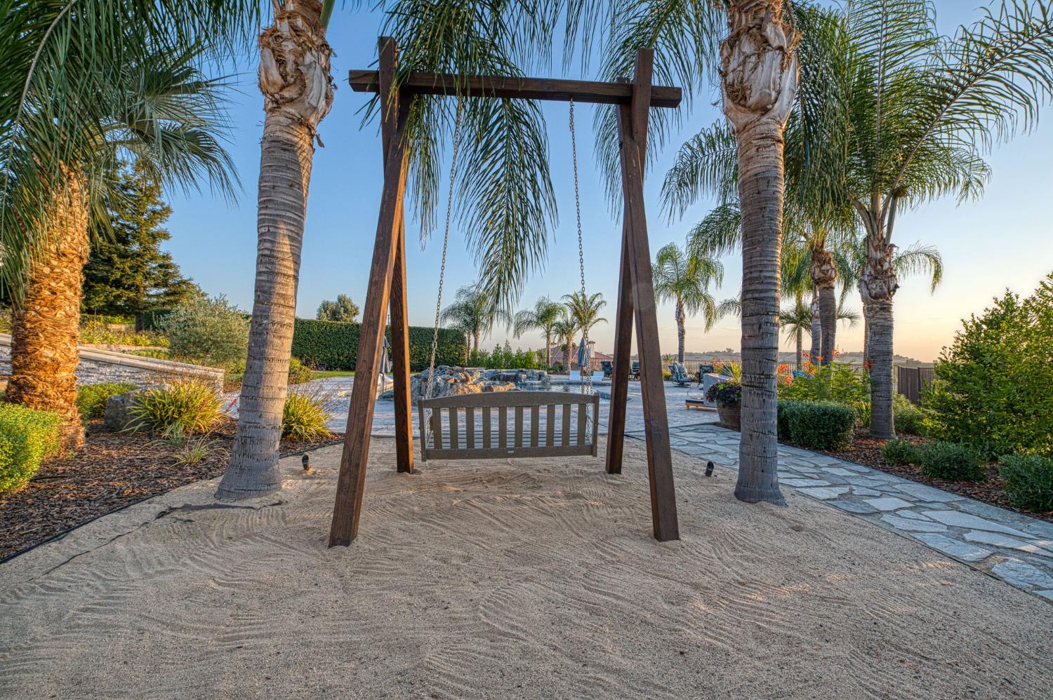 15640 N Friant Rd, Friant, CA 93626
