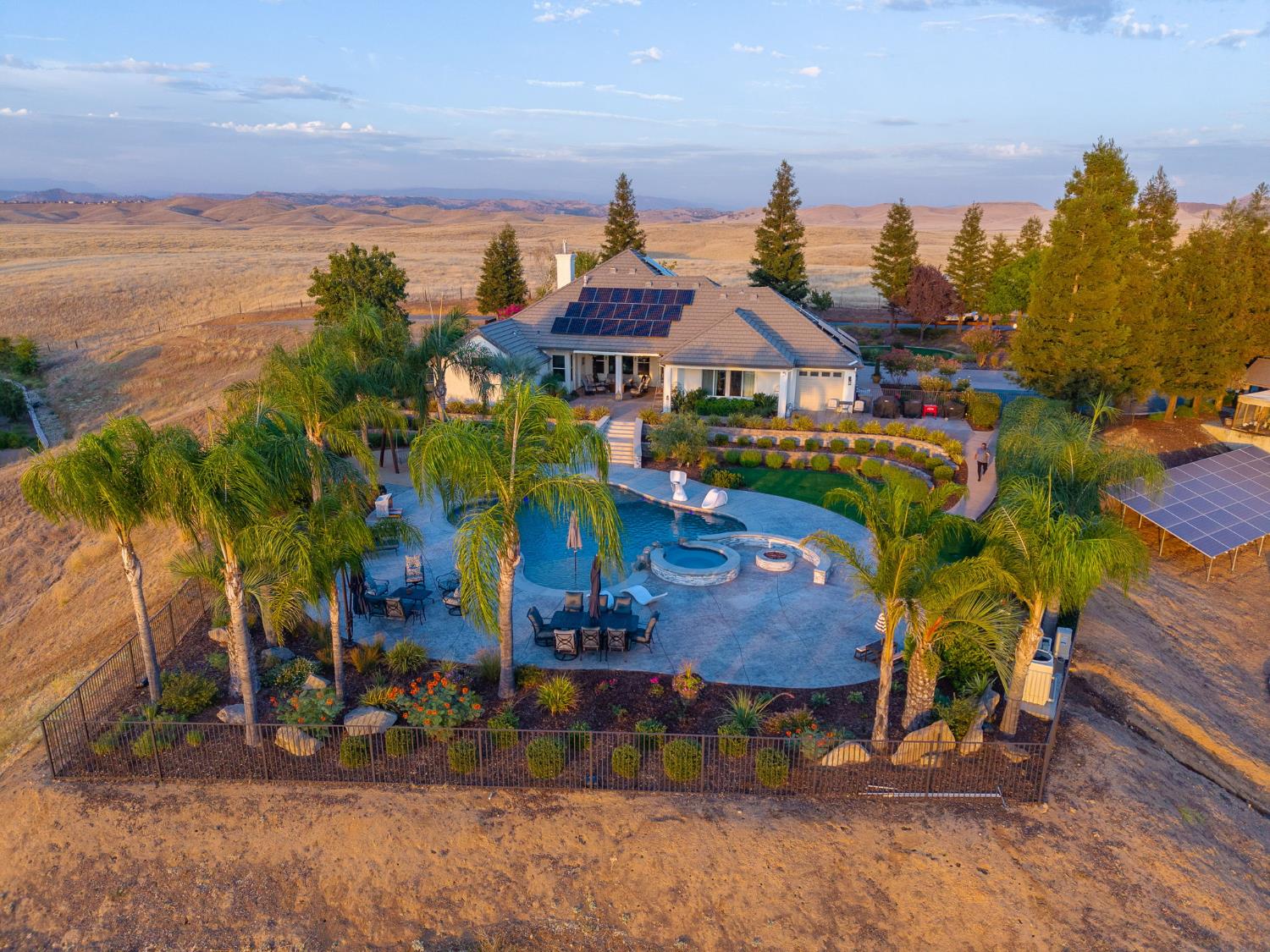 15640 N Friant Rd, Friant, CA 93626