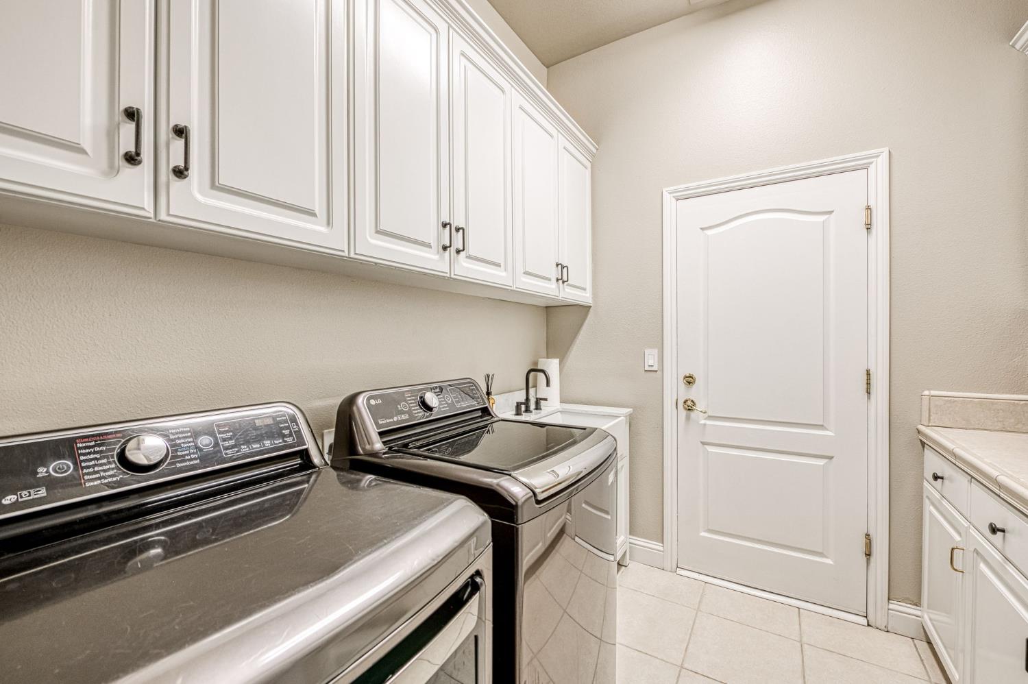 15640 N Friant Rd, Friant, CA 93626