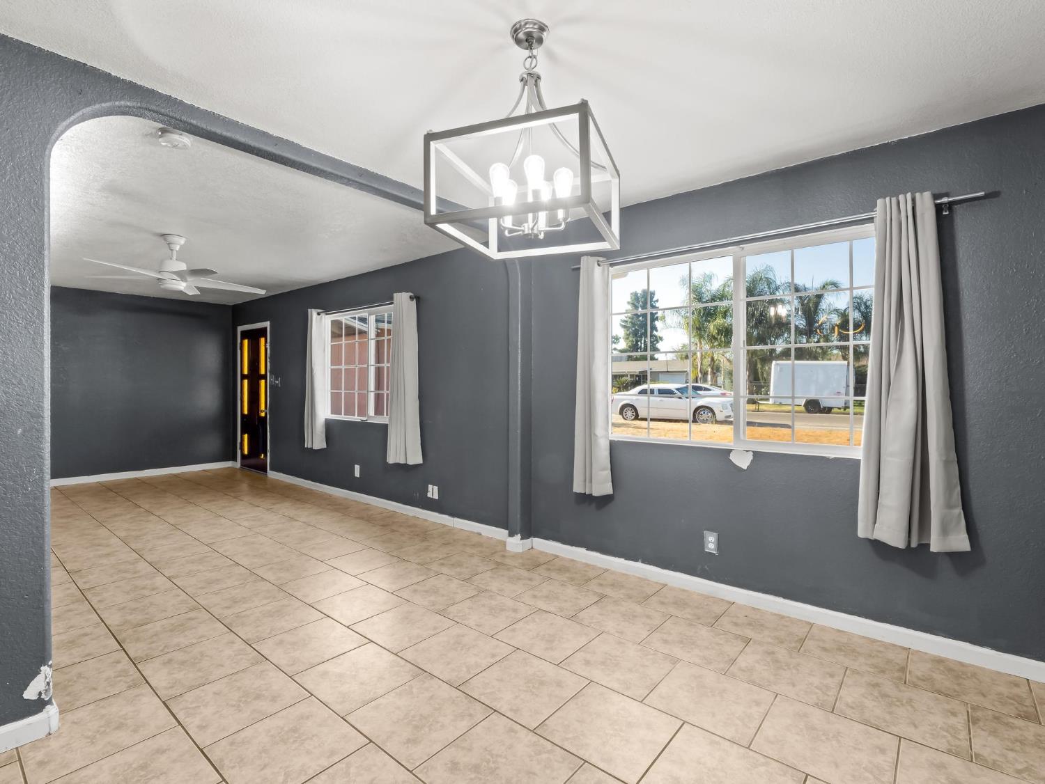 8687 E Khan St, Selma, CA 93662