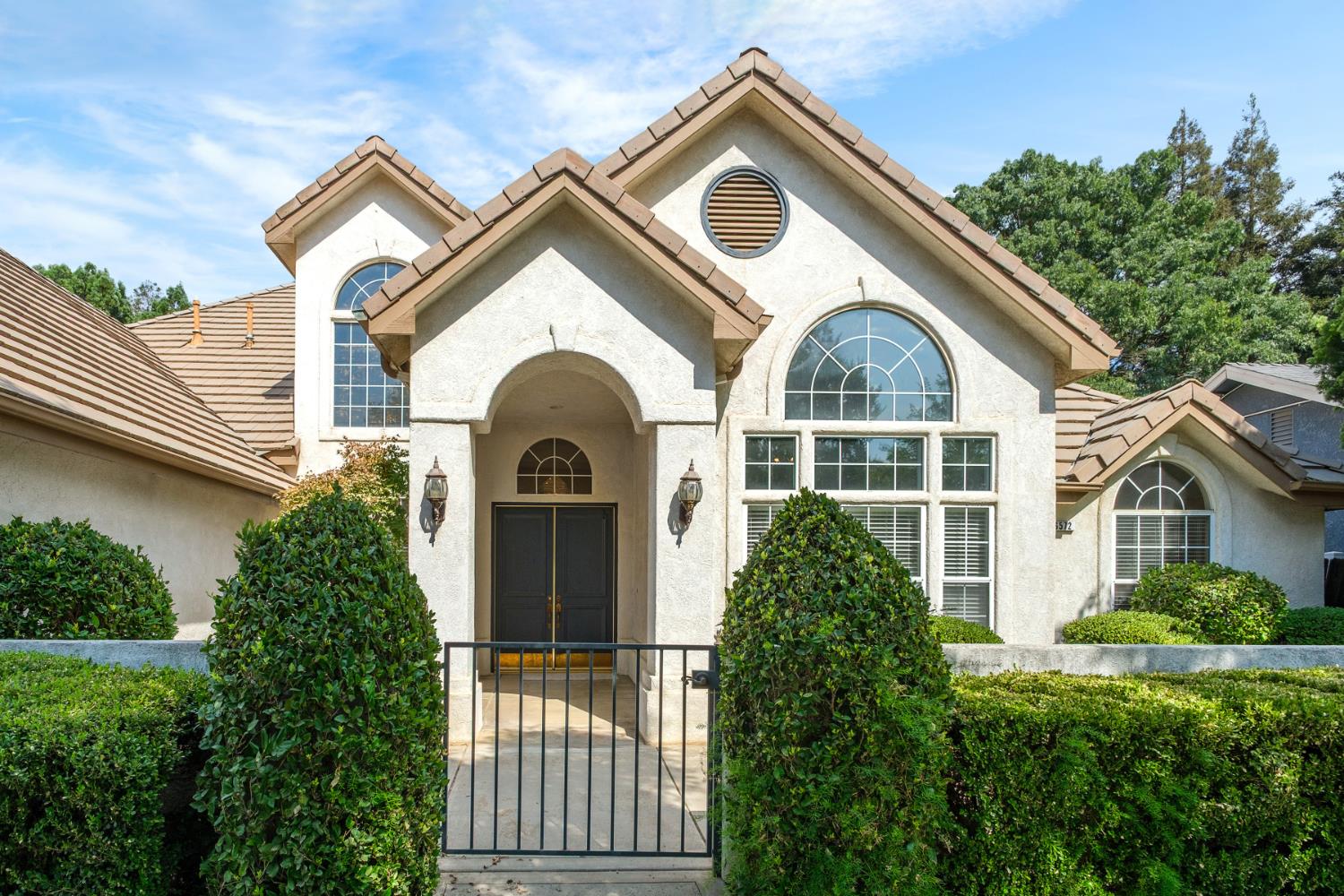 6572 N Selland Ave, Fresno, CA 93711