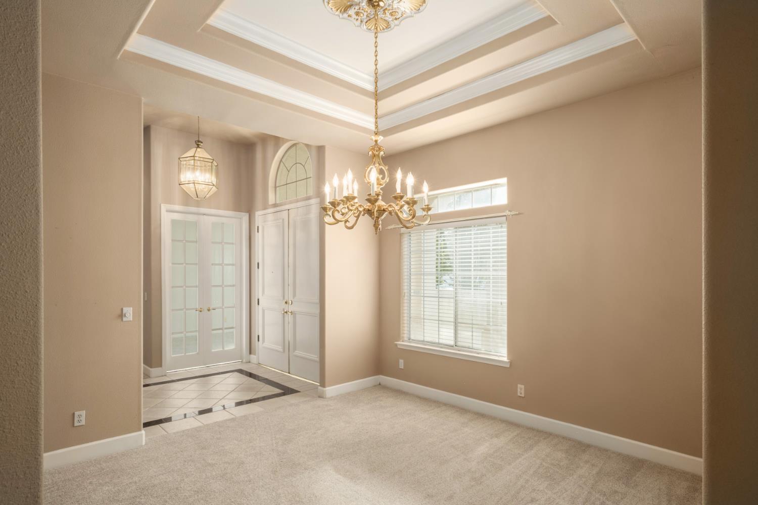 6572 N Selland Ave, Fresno, CA 93711