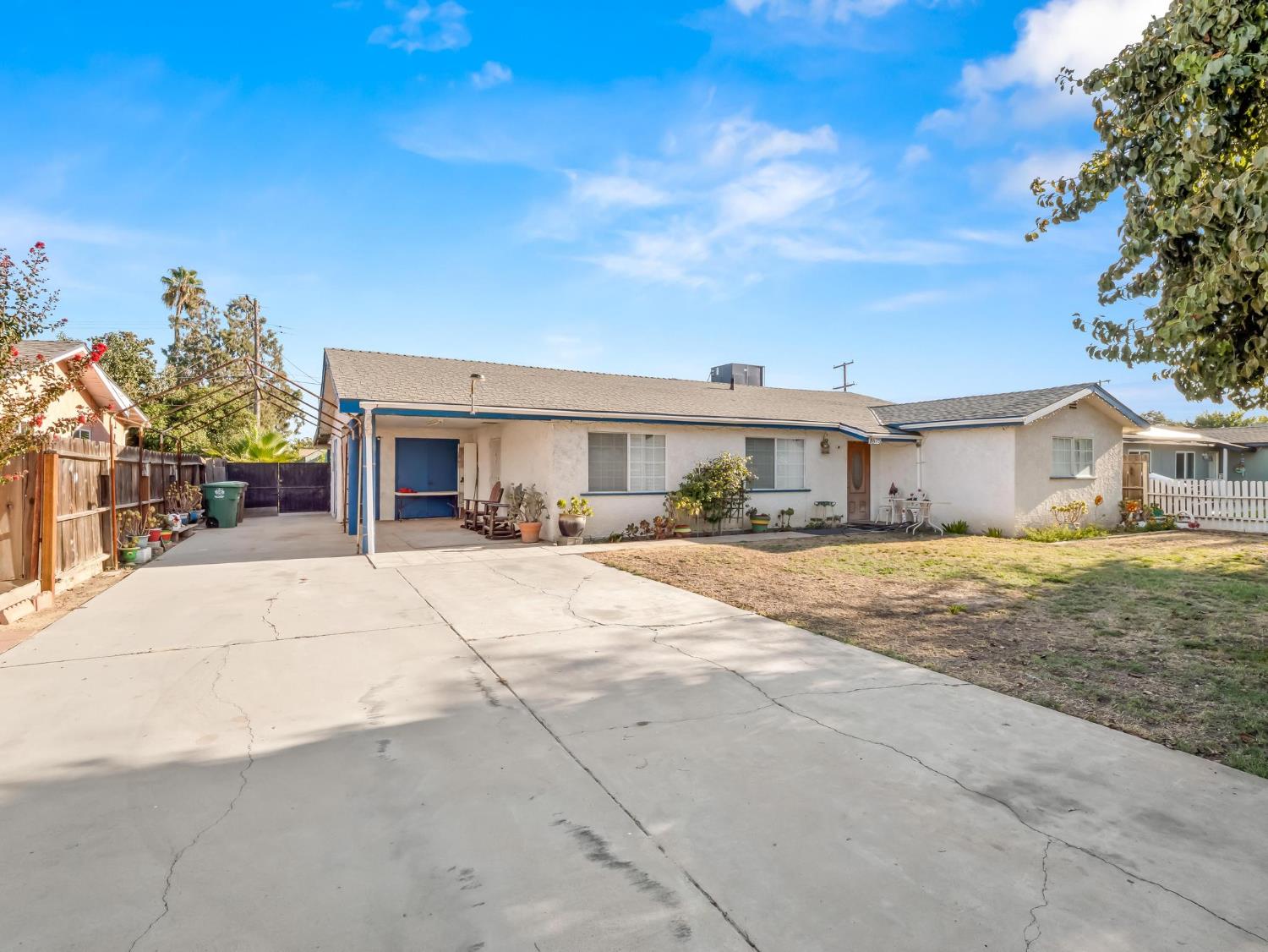 8675 E Khan St, Selma, CA 93662