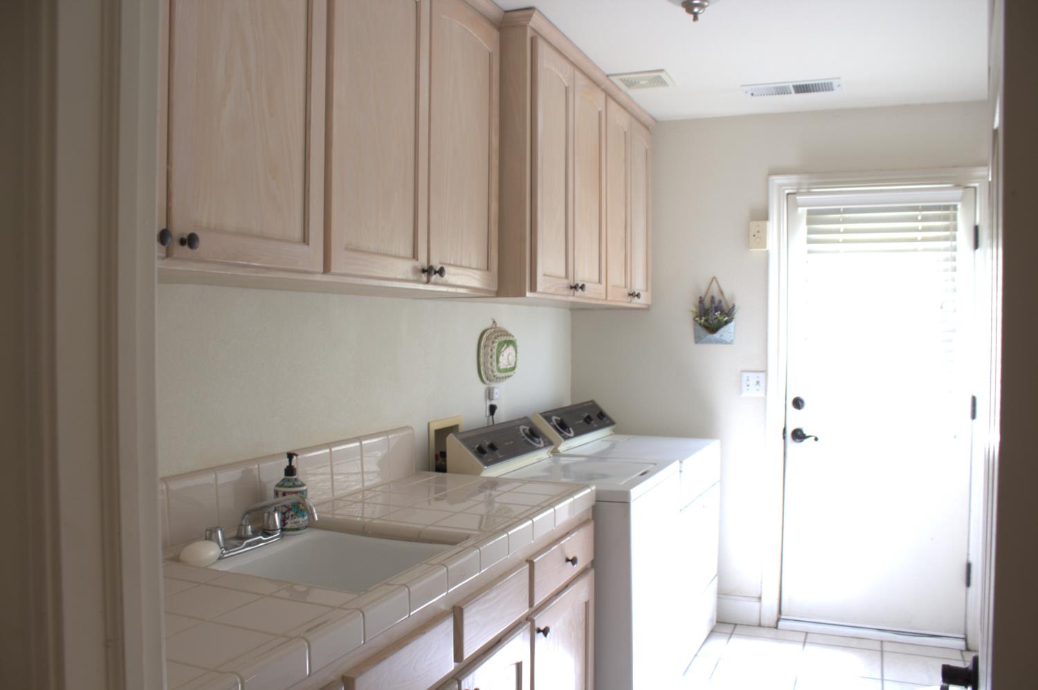 2419 E Eclipse, Fresno, CA 93720
