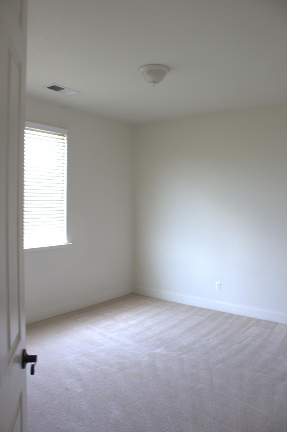 2419 E Eclipse, Fresno, CA 93720