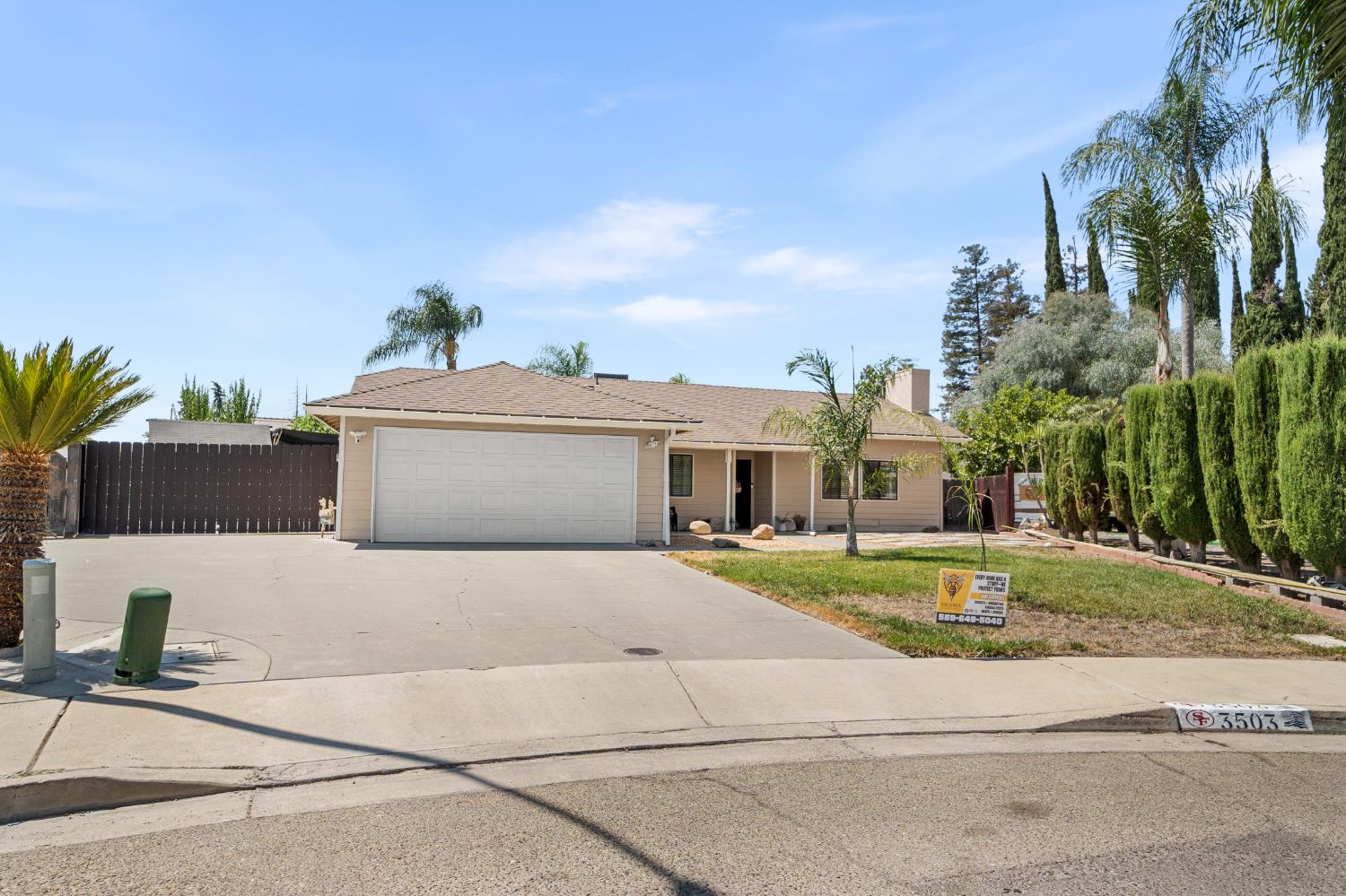 3503 Woodrow St, Selma, CA 93662