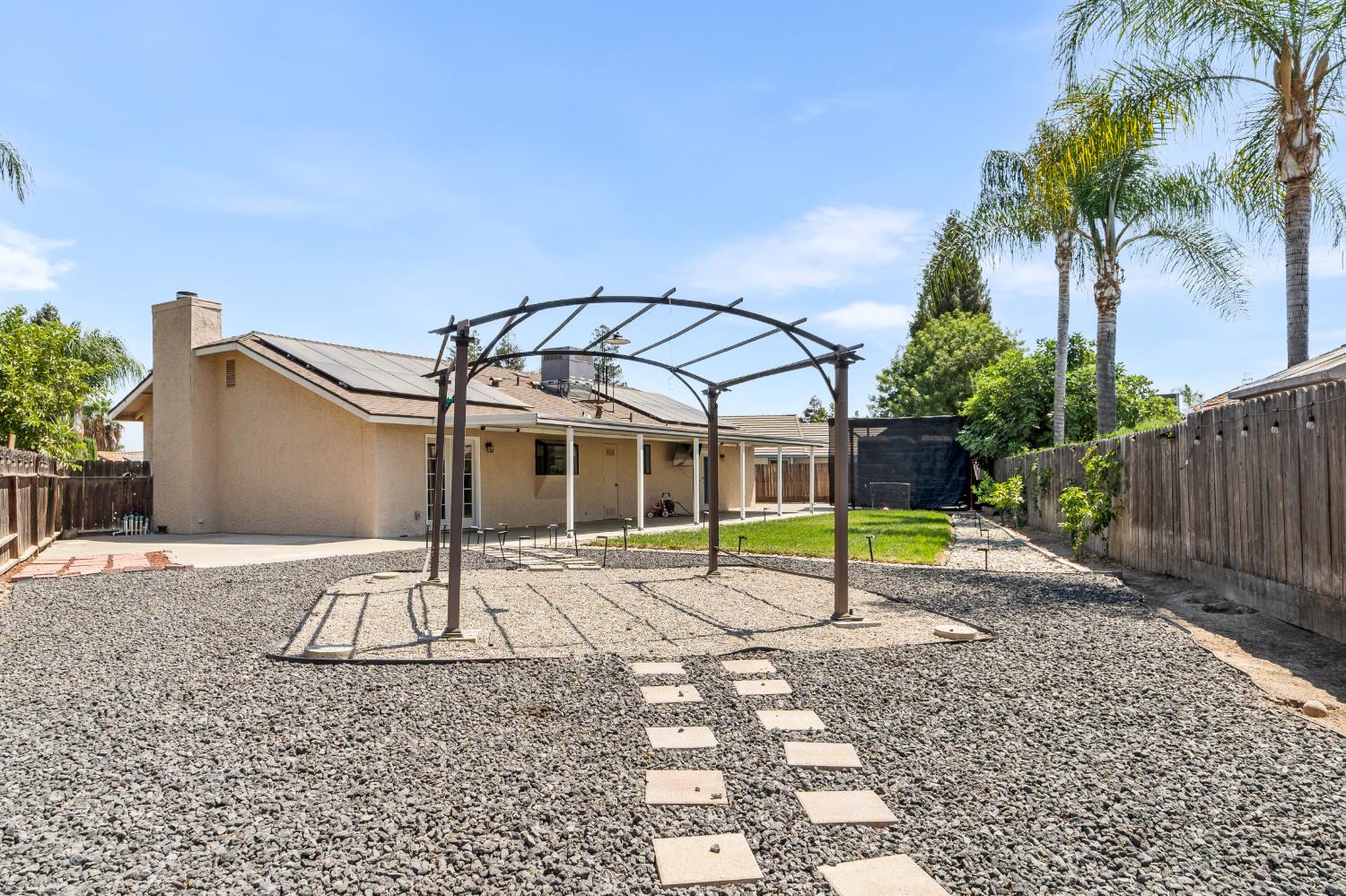 3503 Woodrow St, Selma, CA 93662