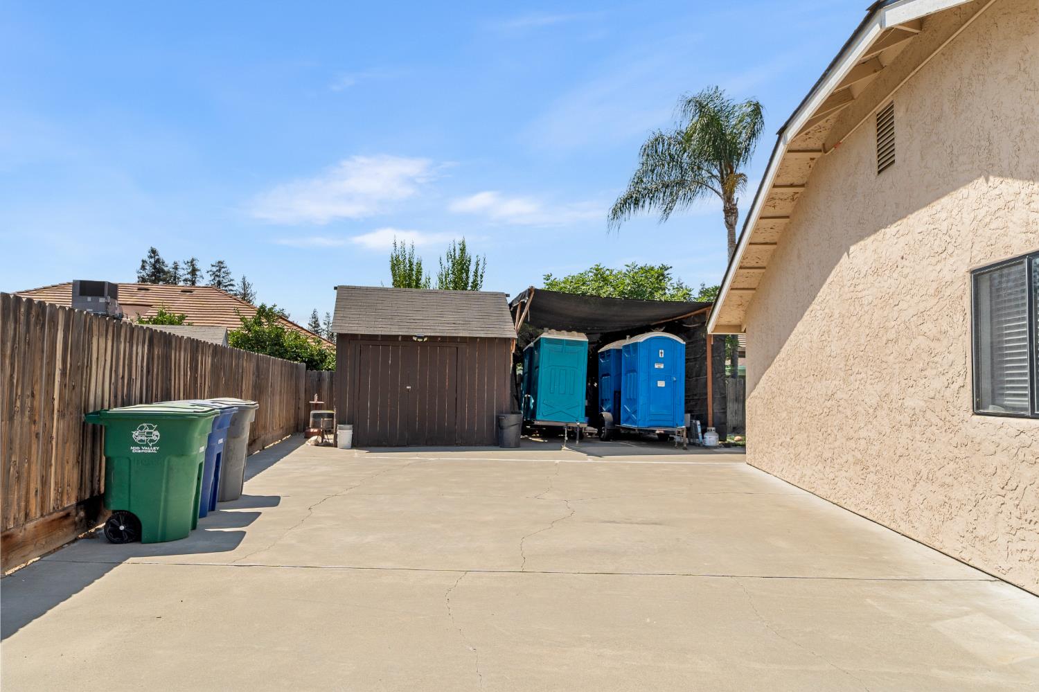 3503 Woodrow St, Selma, CA 93662