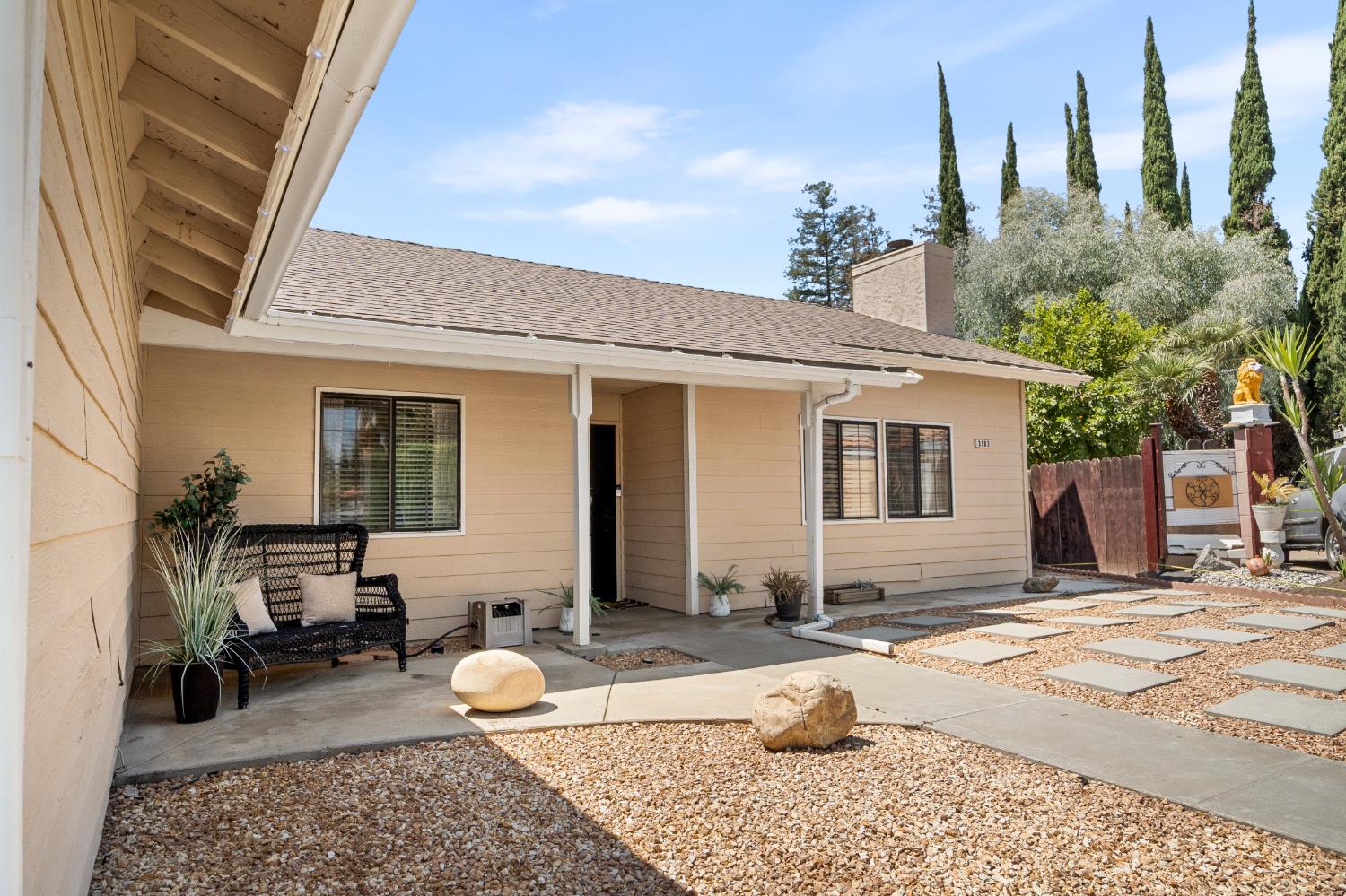 3503 Woodrow St, Selma, CA 93662