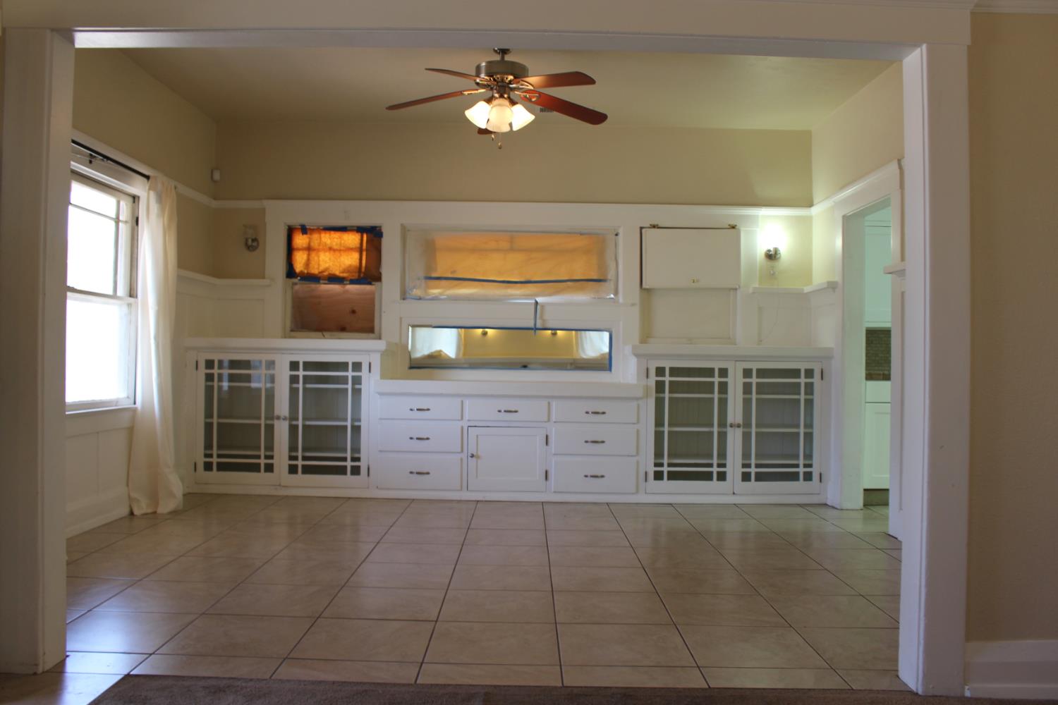 451 N Calaveras St, Fresno, CA 93701