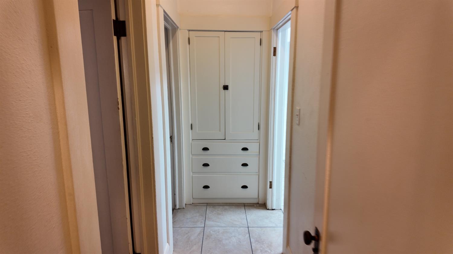 451 N Calaveras St, Fresno, CA 93701